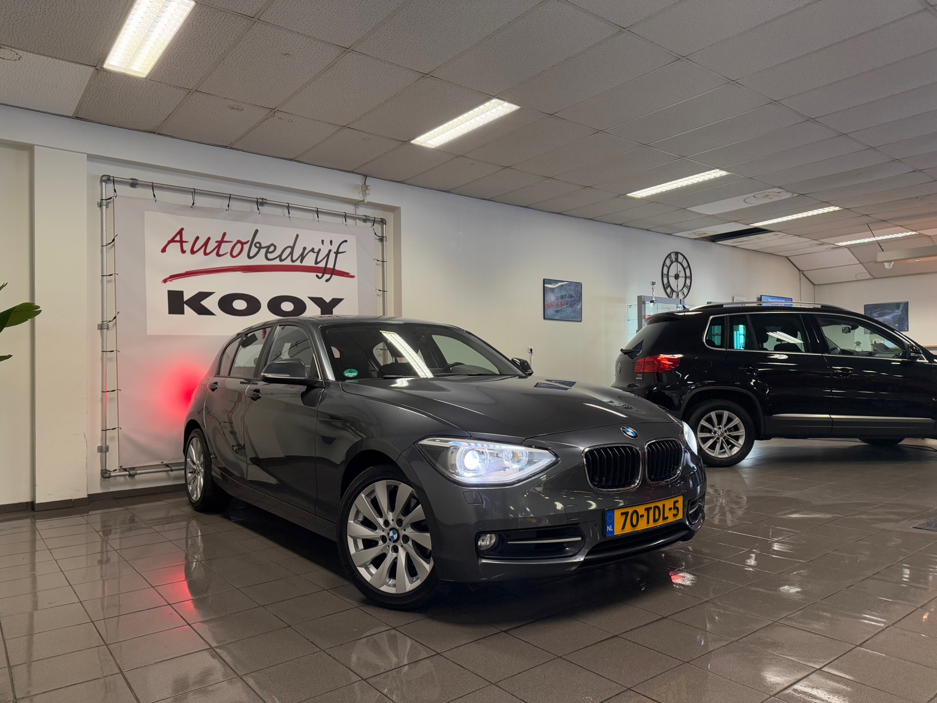 https://www.autokooy.nl//xml/images/44324001-7.JPG