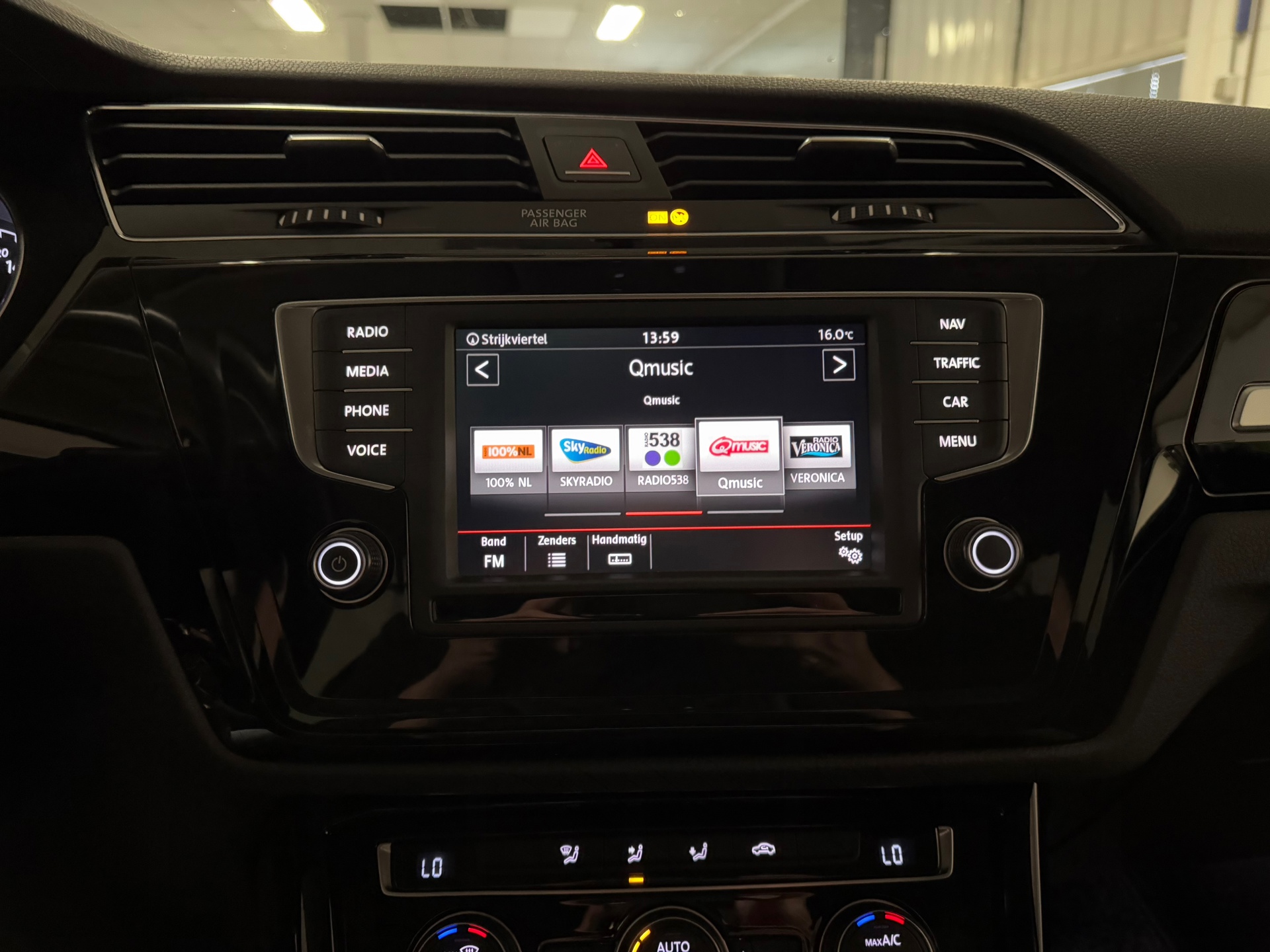 https://www.autokooy.nl//xml/images/44325058-15.JPG