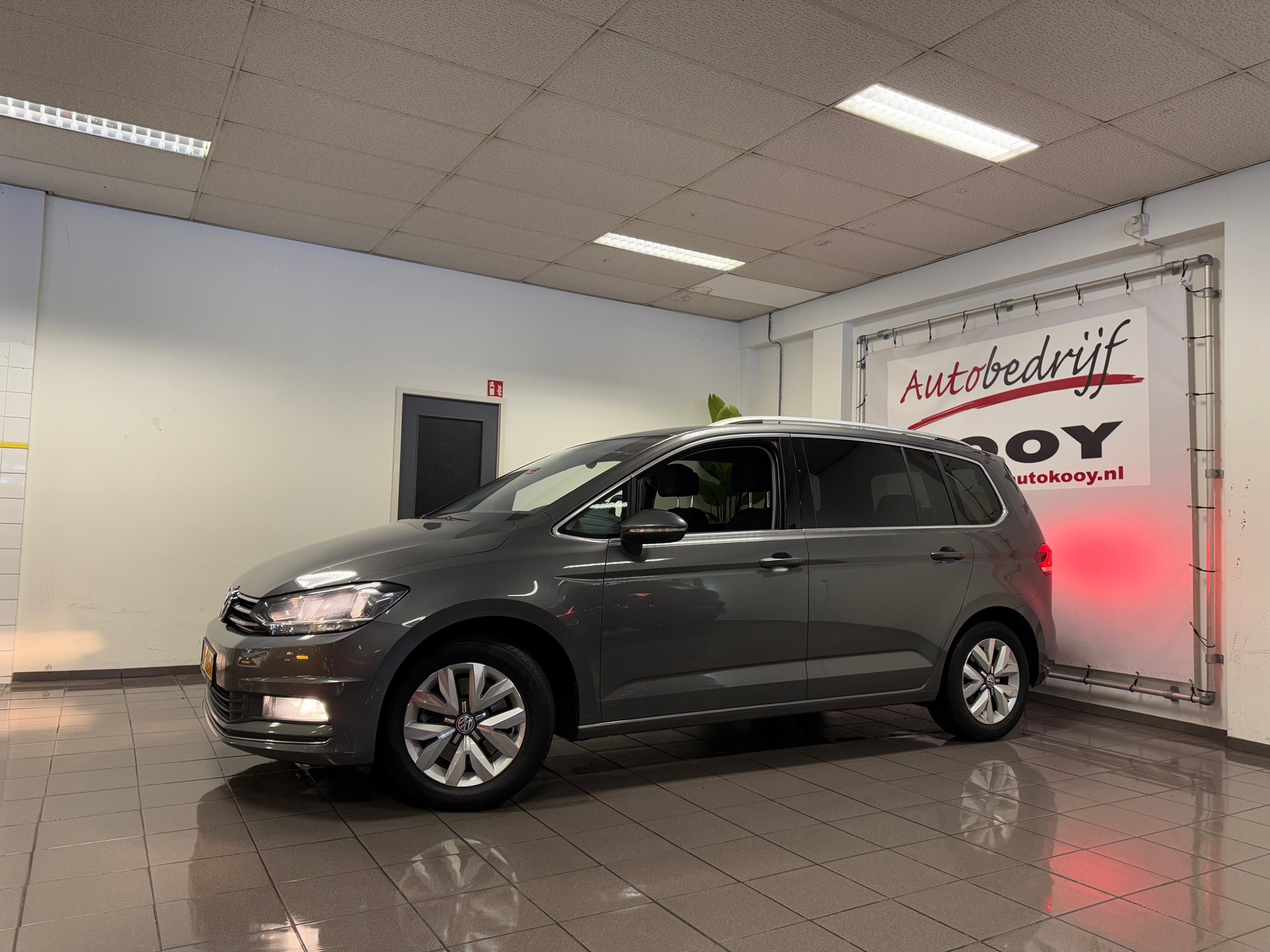 https://www.autokooy.nl//xml/images/44325058-9.JPG