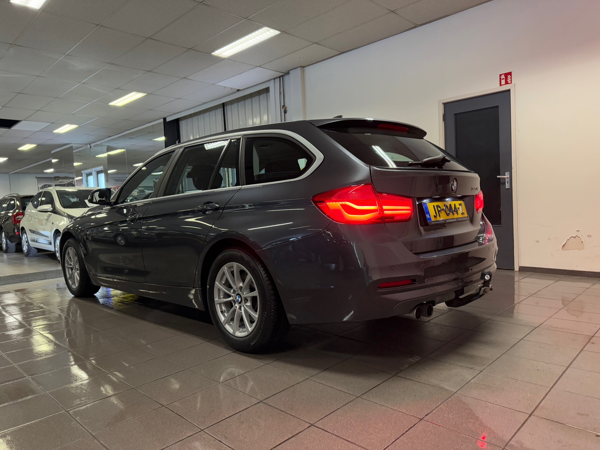 https://www.autokooy.nl//xml/images/44357487-3.JPG