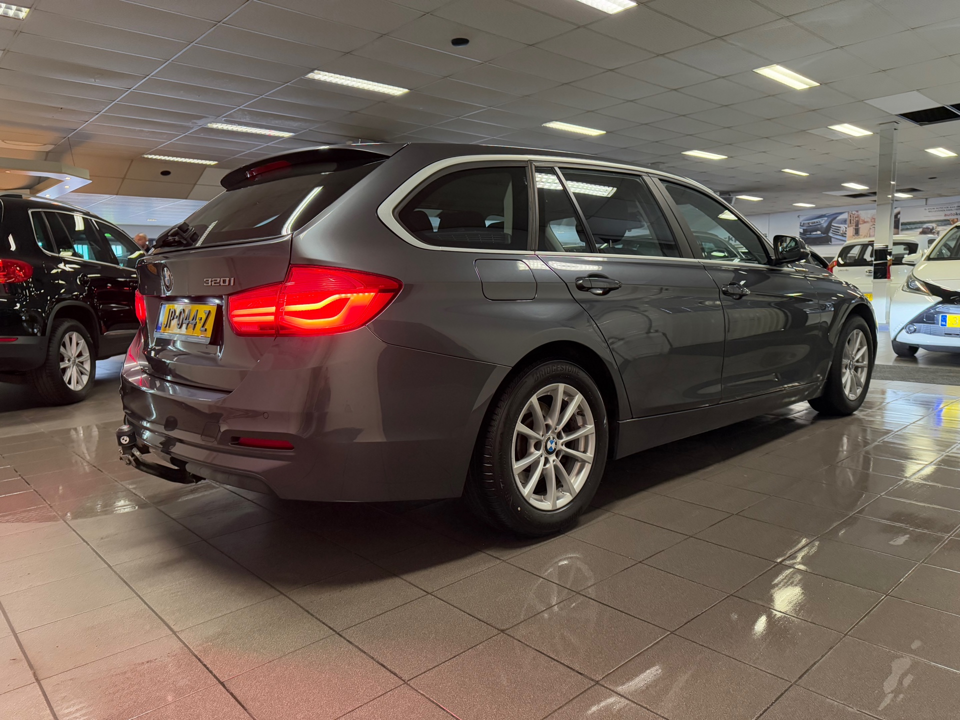 https://www.autokooy.nl//xml/images/44357487-7.JPG
