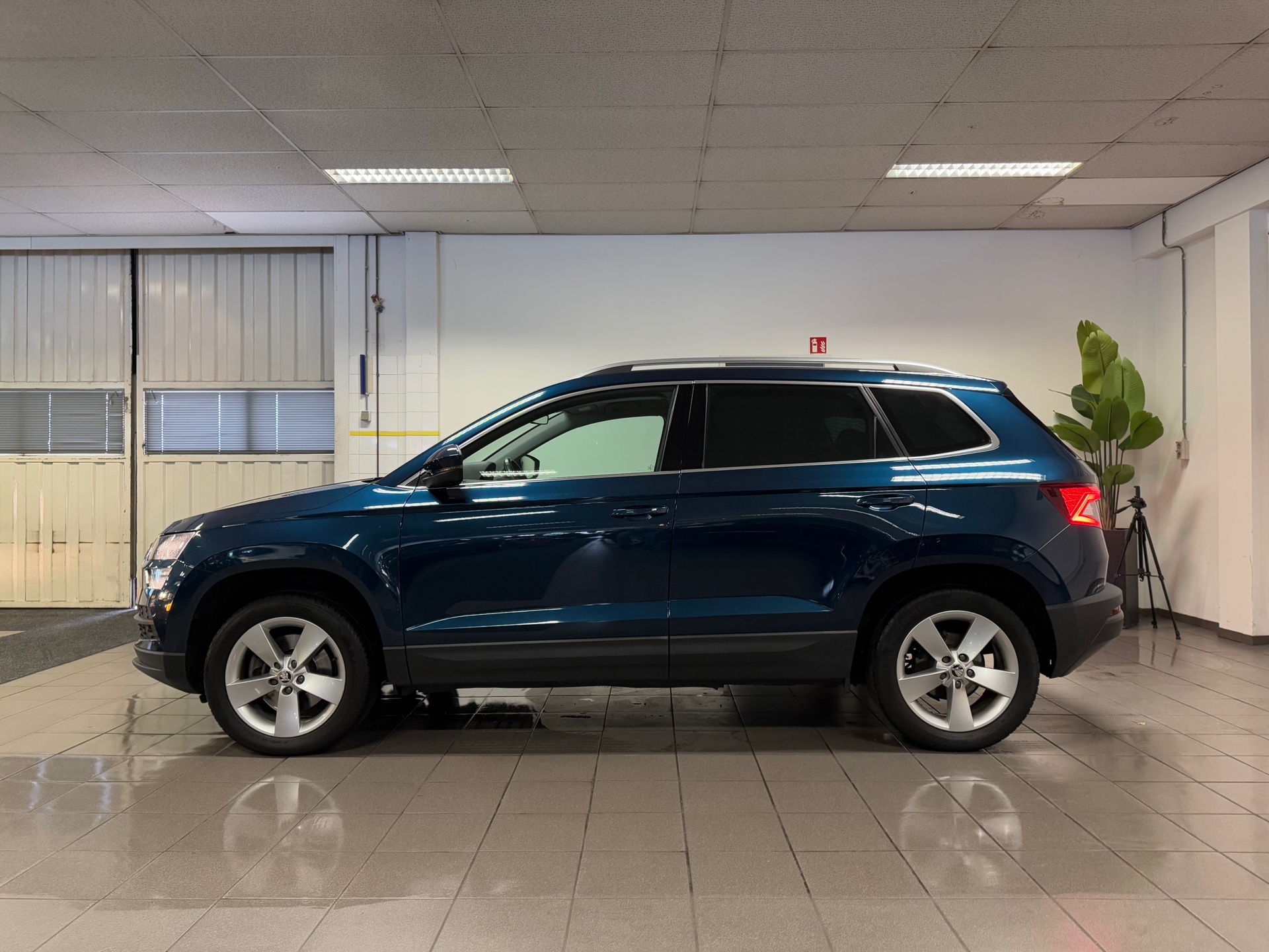 https://www.autokooy.nl//xml/images/44357569-2.JPG
