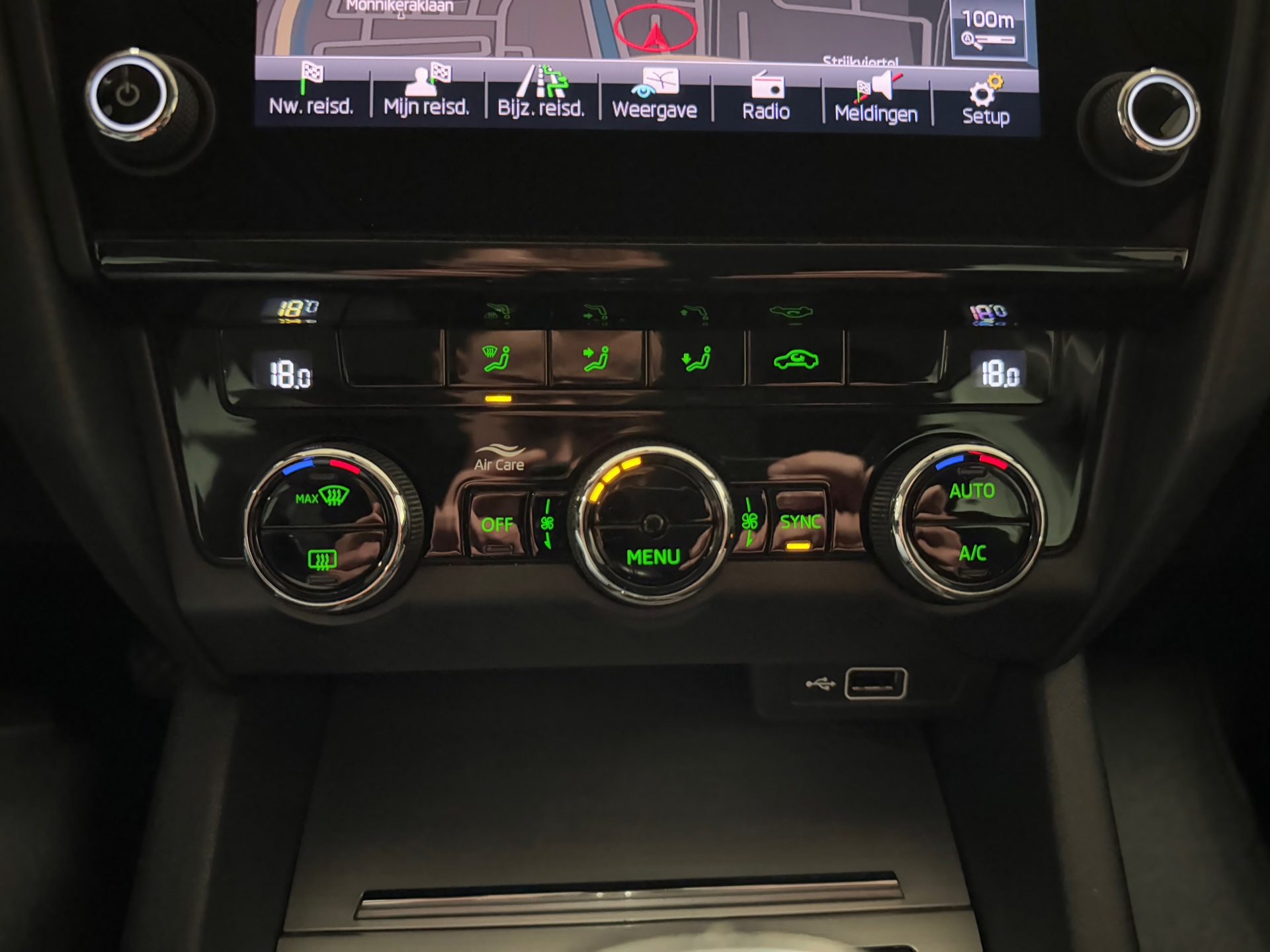 https://www.autokooy.nl//xml/images/44357629-20.JPG