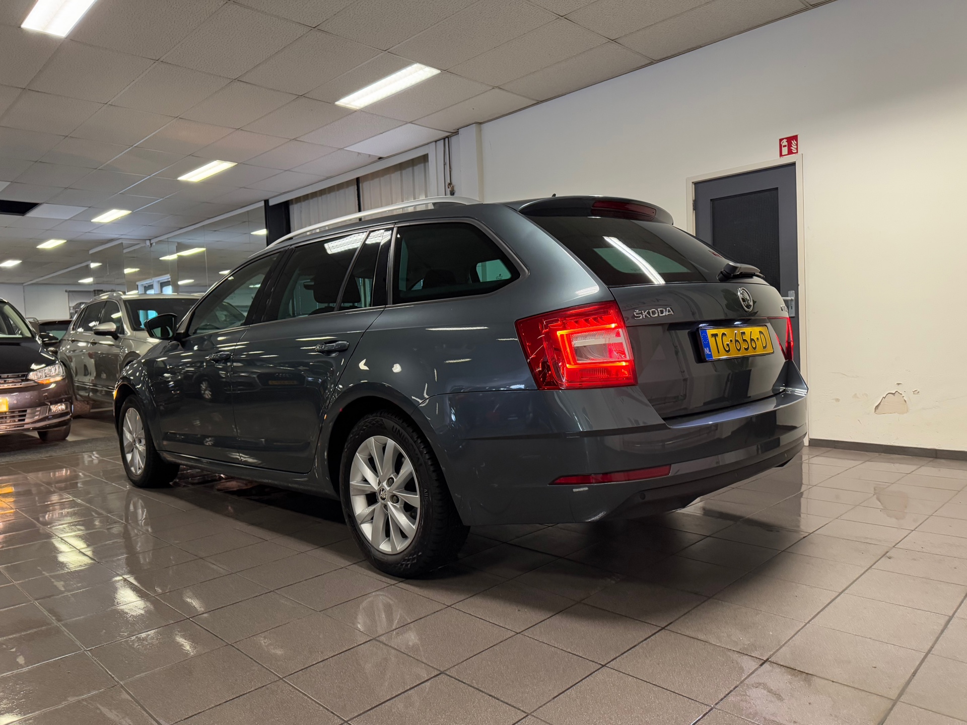 https://www.autokooy.nl//xml/images/44357629-3.JPG
