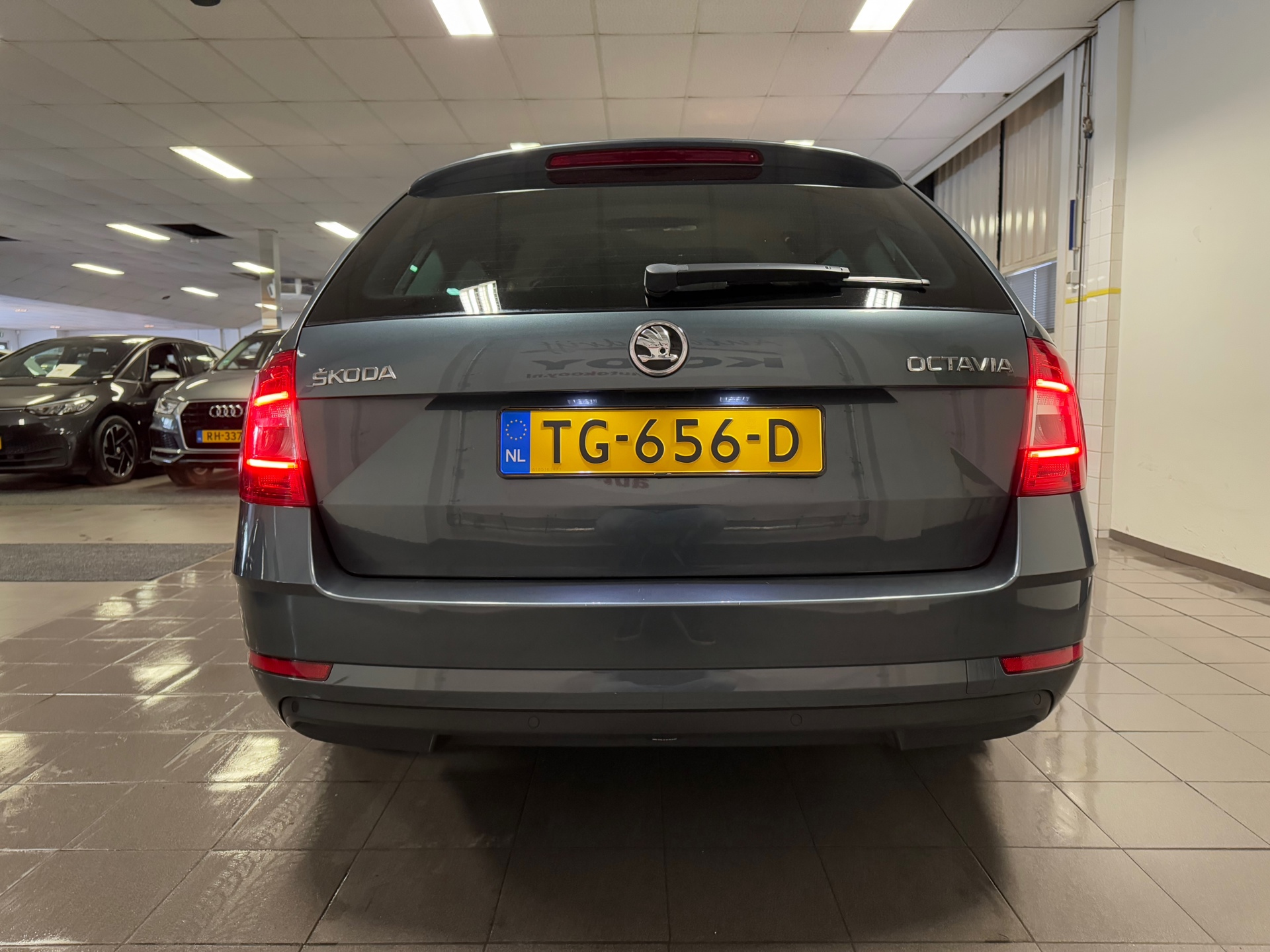 https://www.autokooy.nl//xml/images/44357629-4.JPG