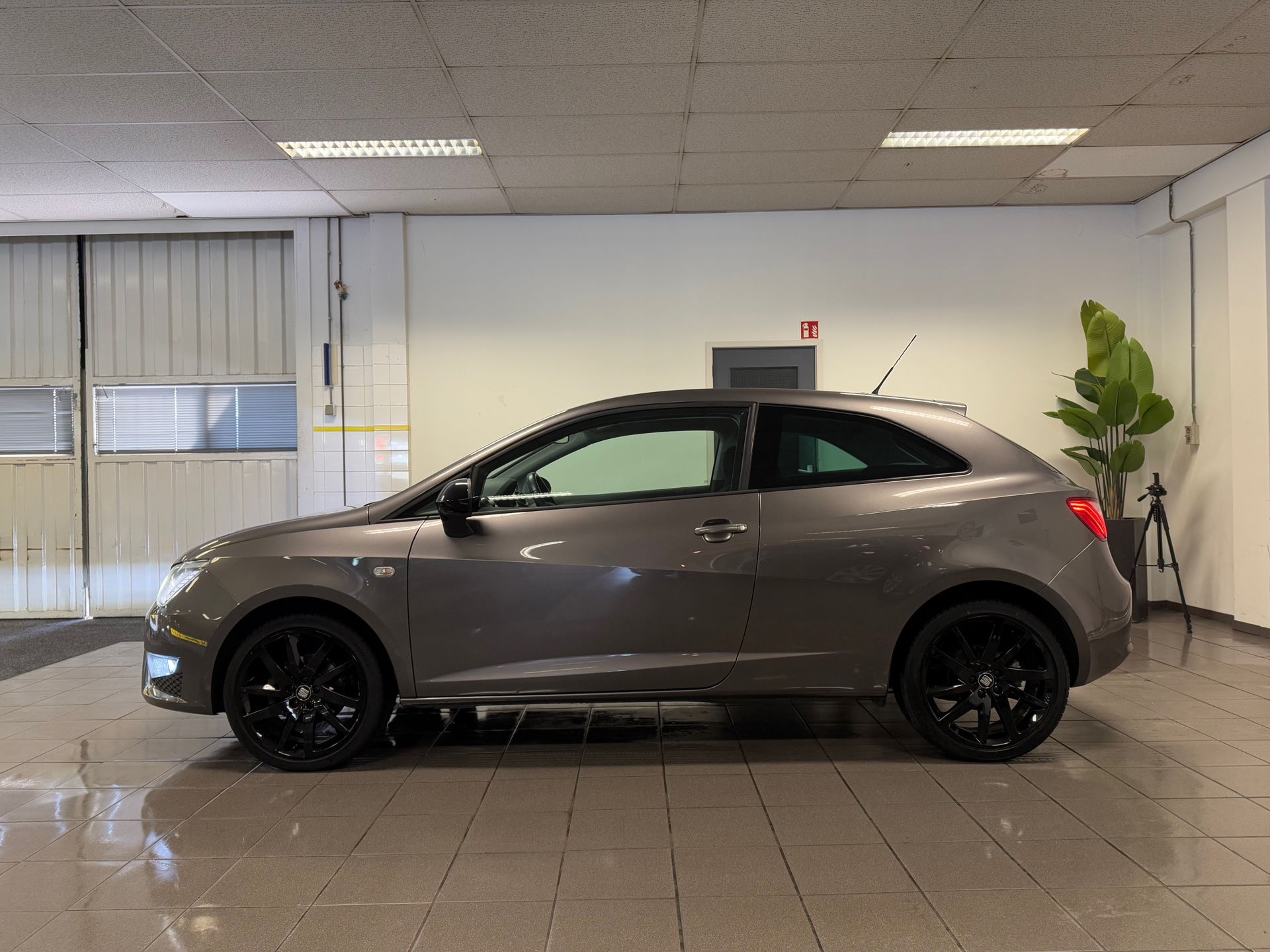 https://www.autokooy.nl//xml/images/44383761-2.JPG