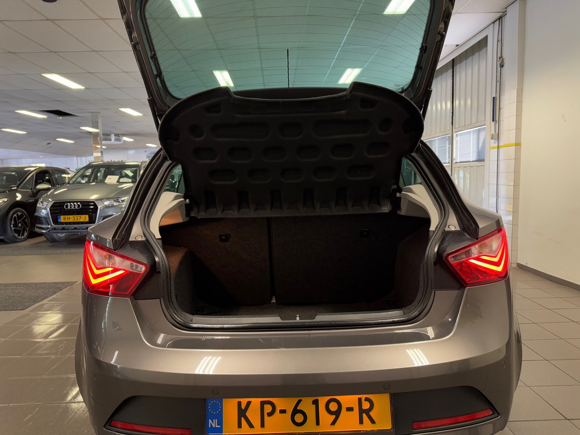 https://www.autokooy.nl//xml/images/44383761-5.JPG