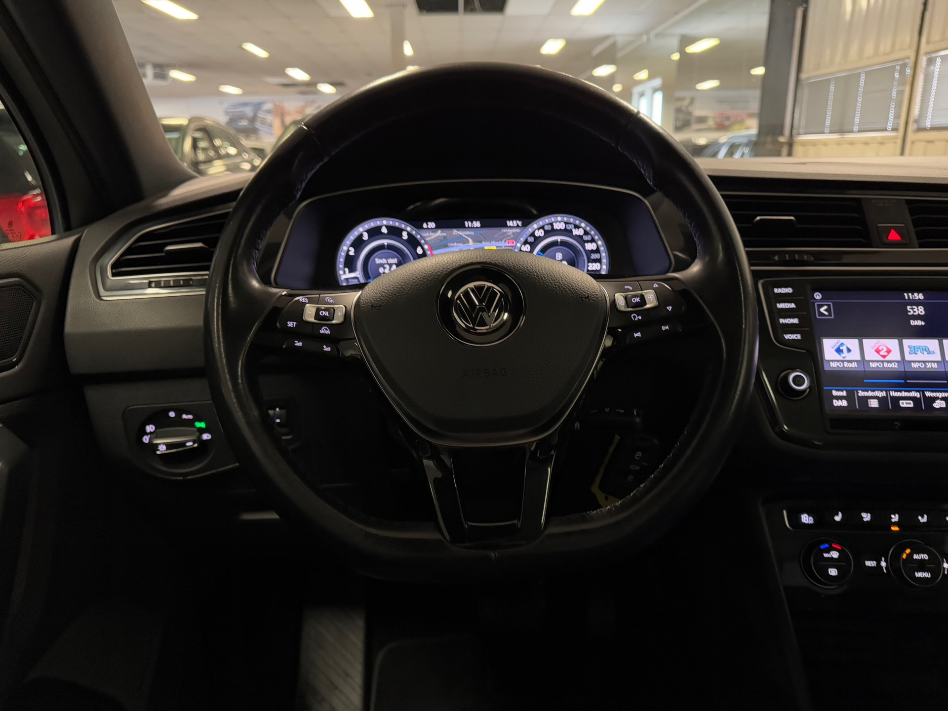 https://www.autokooy.nl//xml/images/44383794-12.JPG