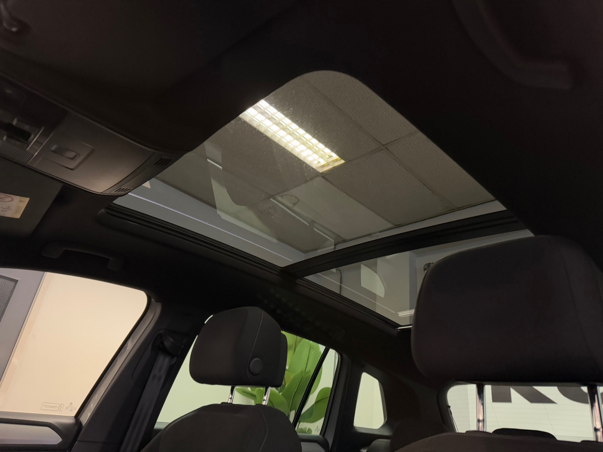 https://www.autokooy.nl//xml/images/44383794-22.JPG