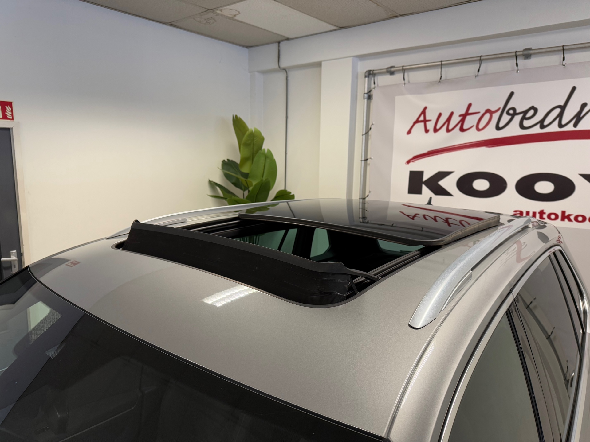 https://www.autokooy.nl//xml/images/44383794-23.JPG