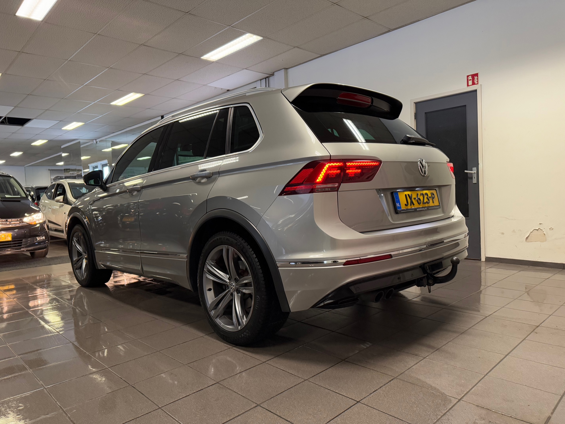 https://www.autokooy.nl//xml/images/44383794-3.JPG