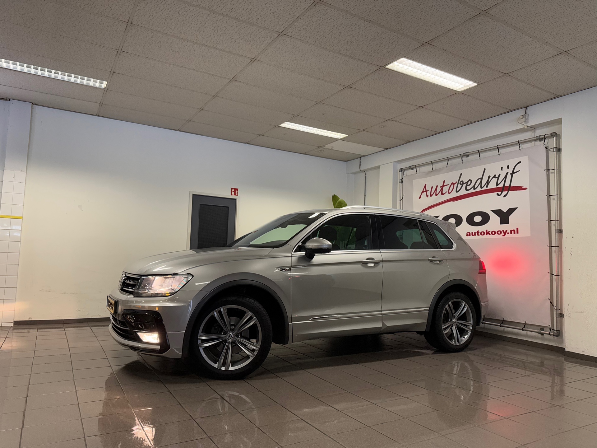 https://www.autokooy.nl//xml/images/44383794-9.JPG
