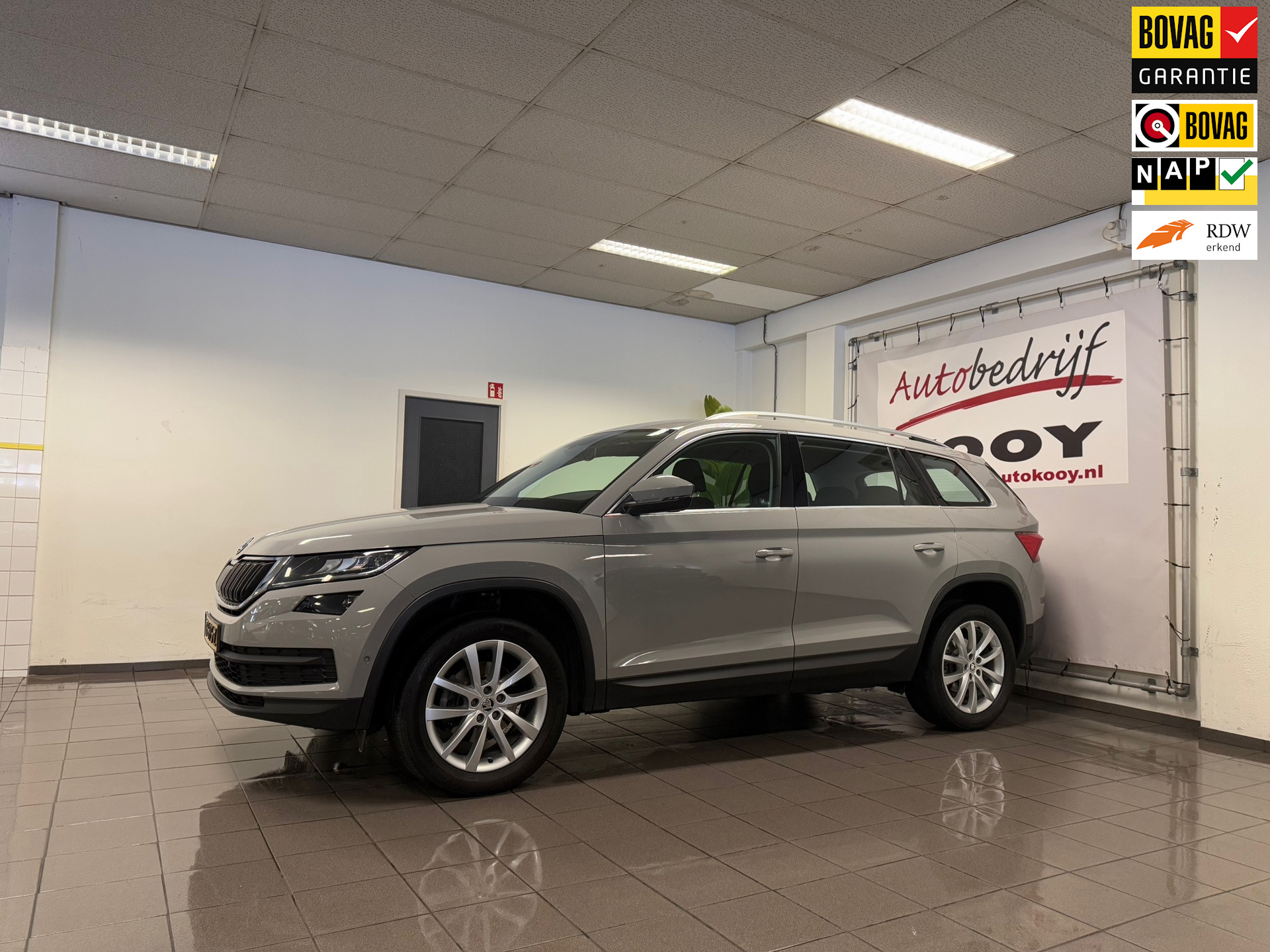 Skoda Kodiaq 1.5 TSI Style Business * Automaat / Carplay / 360° Camera / 18" LM Velgen / NL Auto *