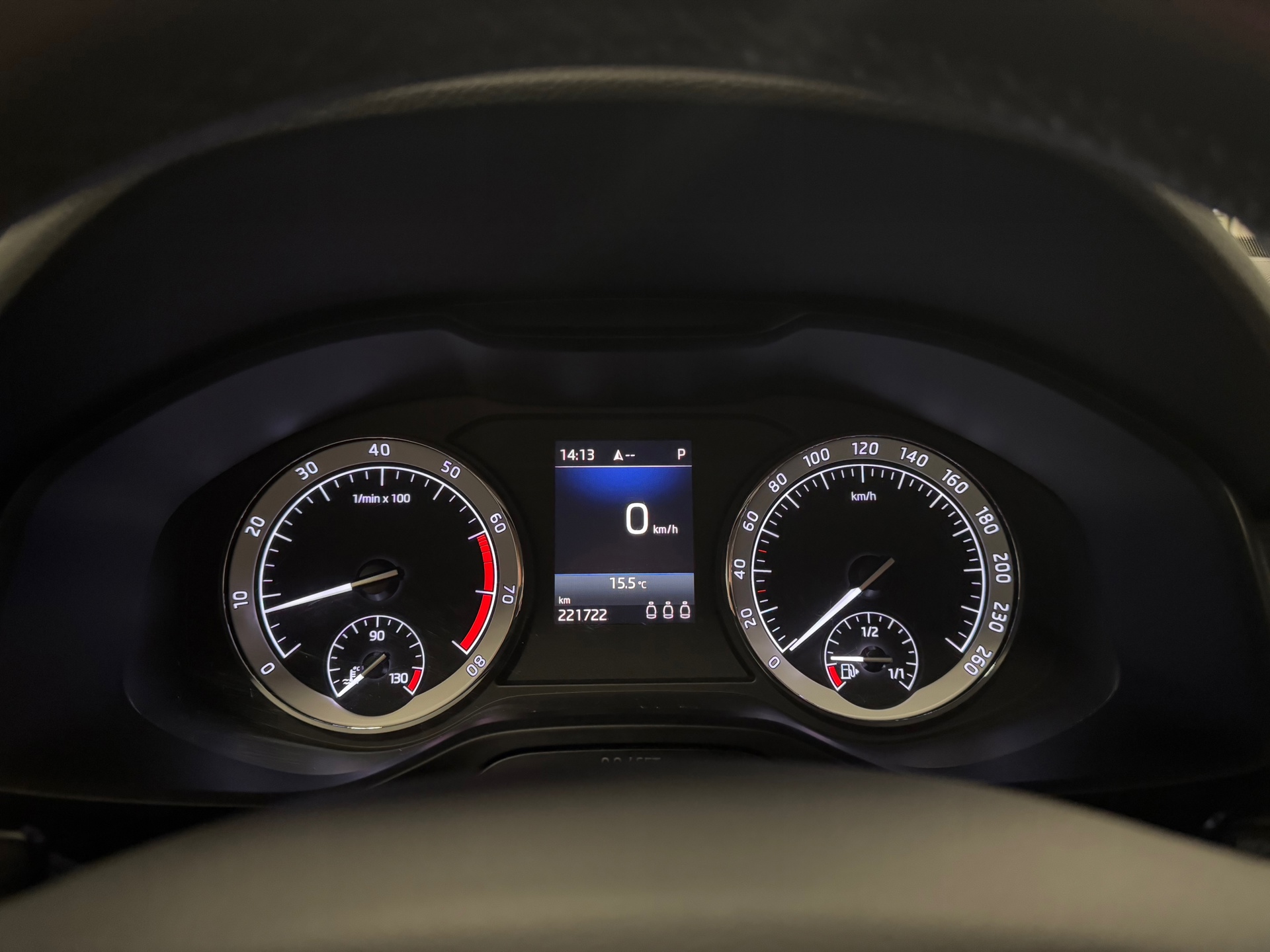 https://www.autokooy.nl//xml/images/44421785-15.JPG