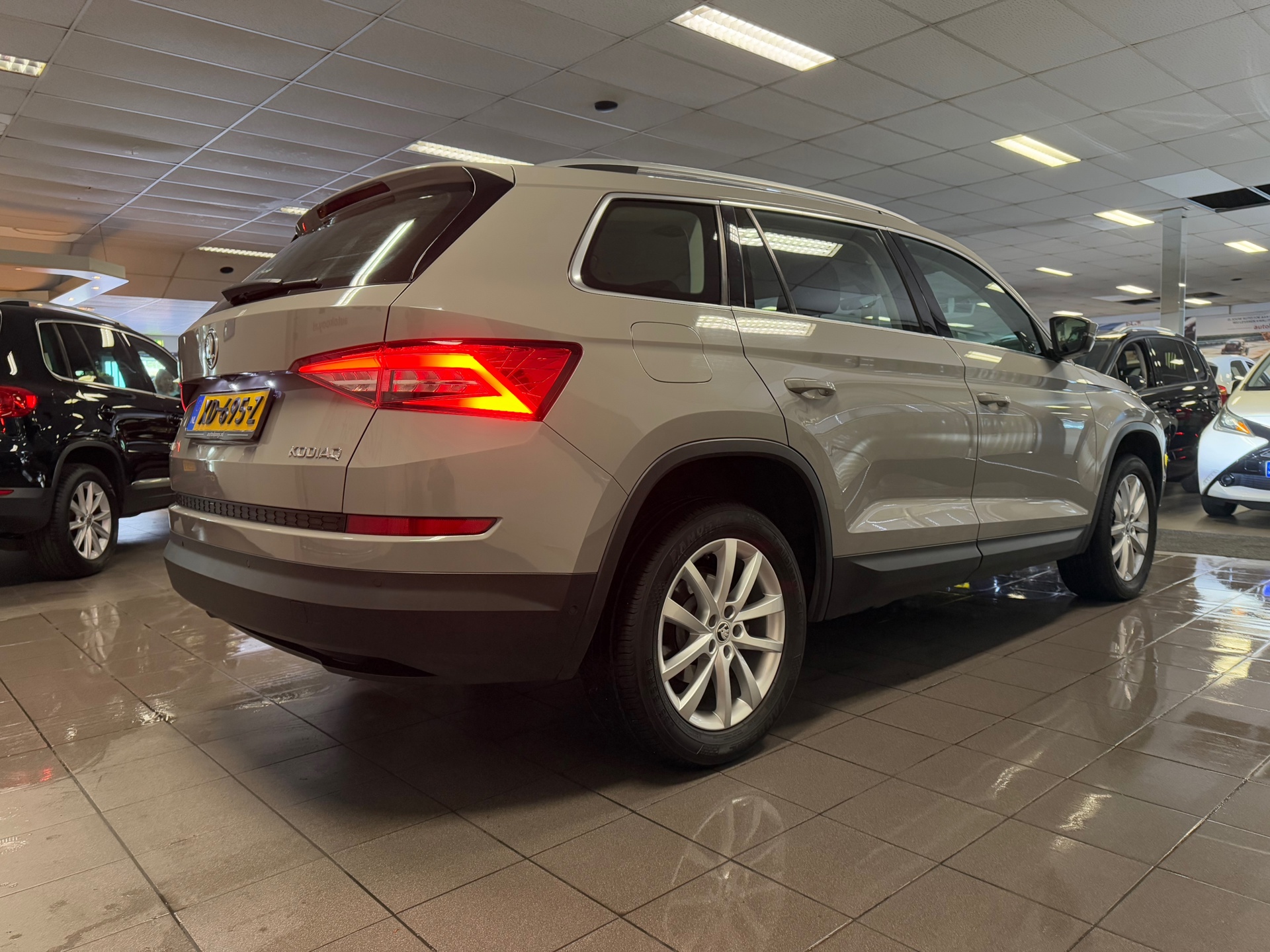 https://www.autokooy.nl//xml/images/44421785-7.JPG