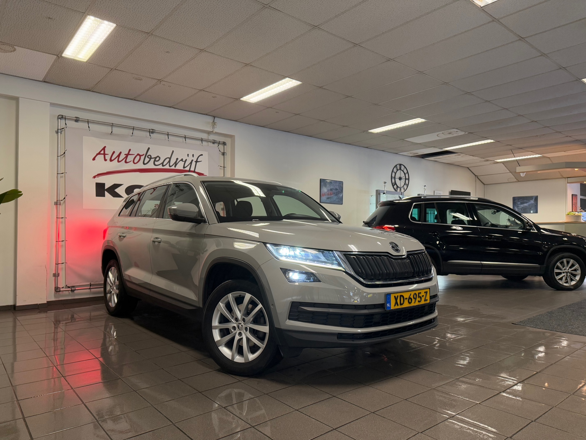 https://www.autokooy.nl//xml/images/44421785-8.JPG