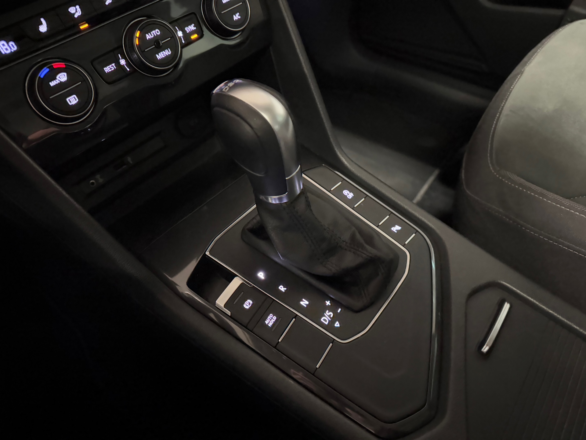 https://www.autokooy.nl//xml/images/44441053-19.JPG