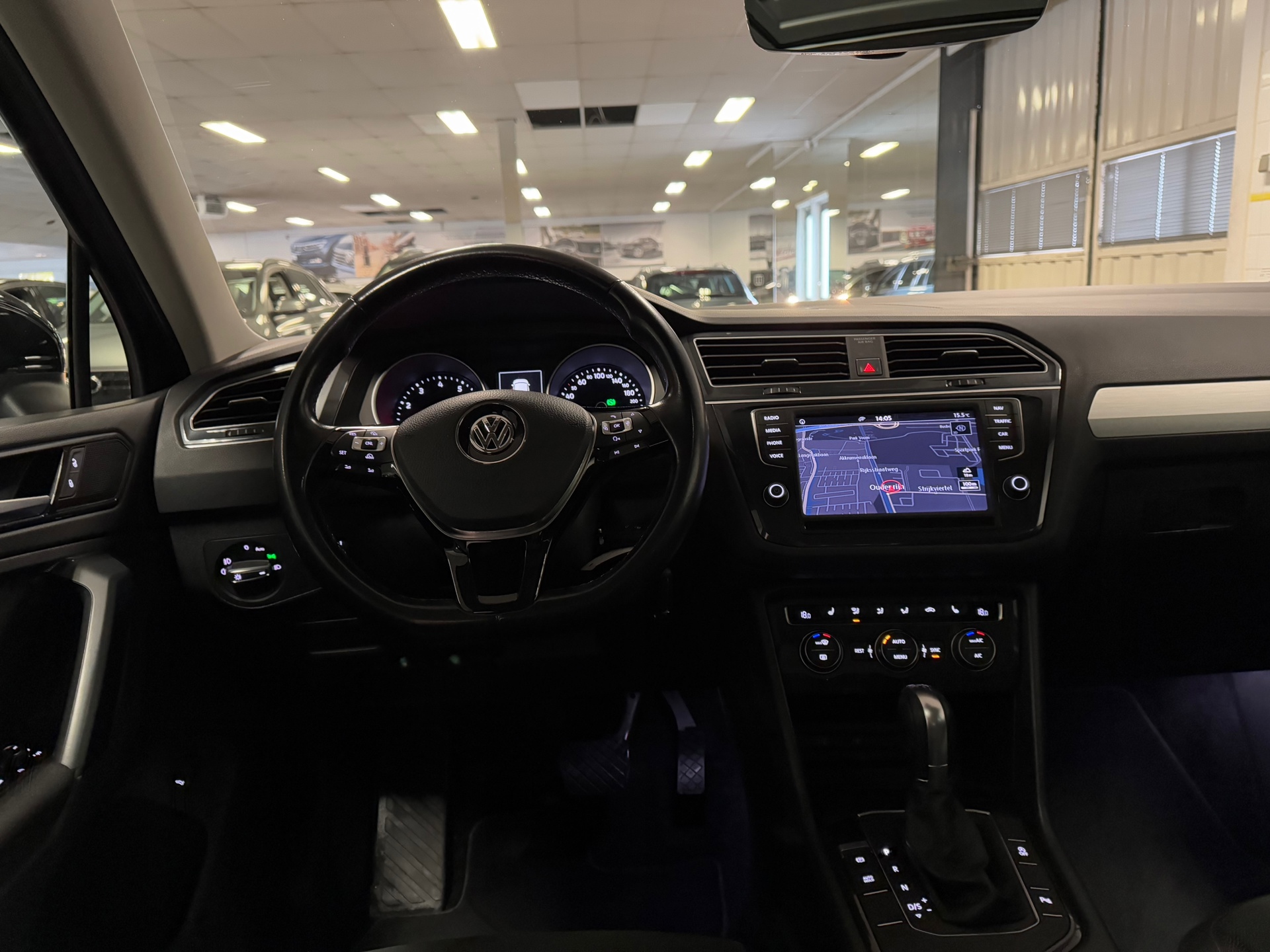 https://www.autokooy.nl//xml/images/44441053-20.JPG