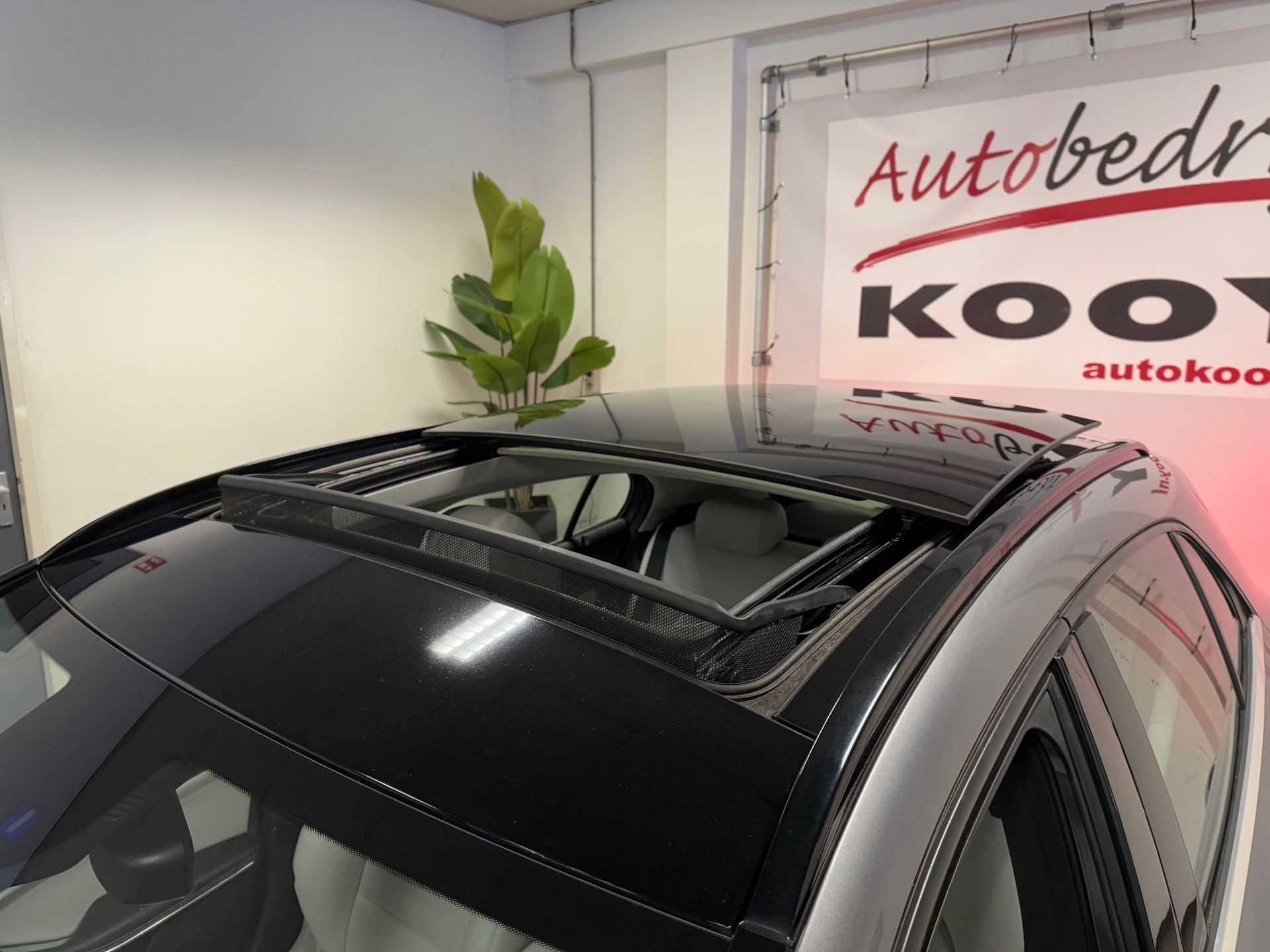 https://www.autokooy.nl//xml/images/44441096-23.JPG