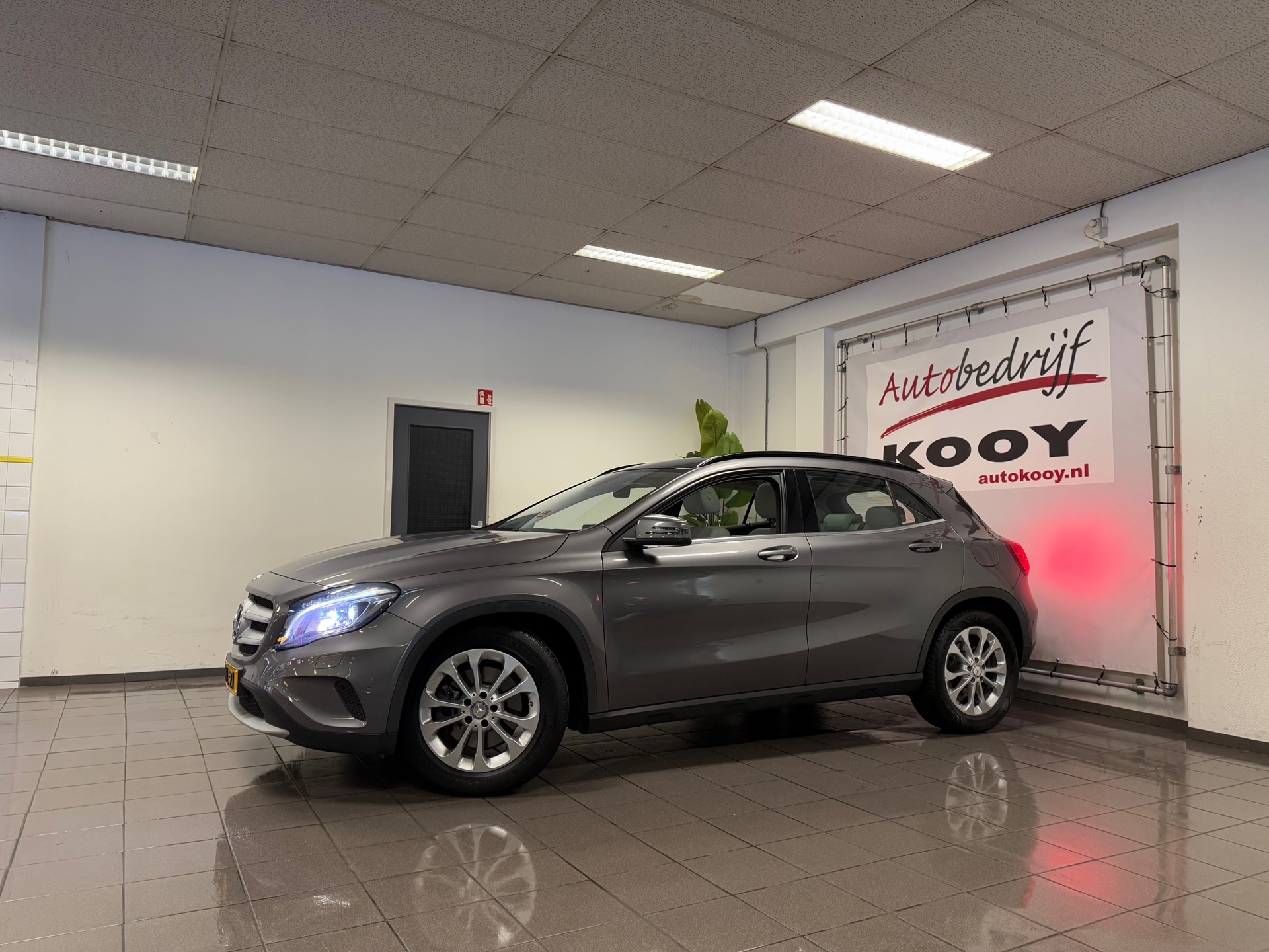 https://www.autokooy.nl//xml/images/44441096-9.JPG