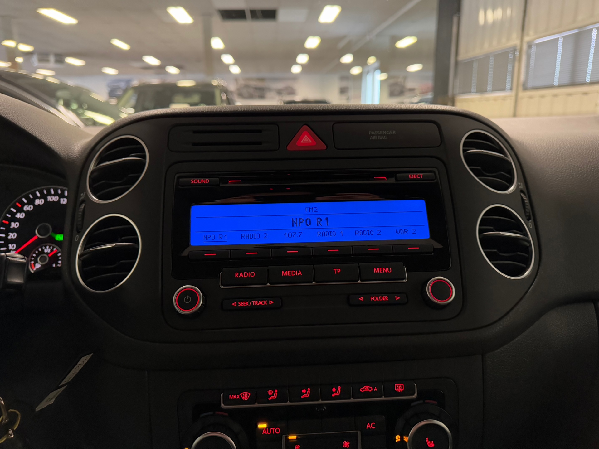 https://www.autokooy.nl//xml/images/44463907-17.JPG