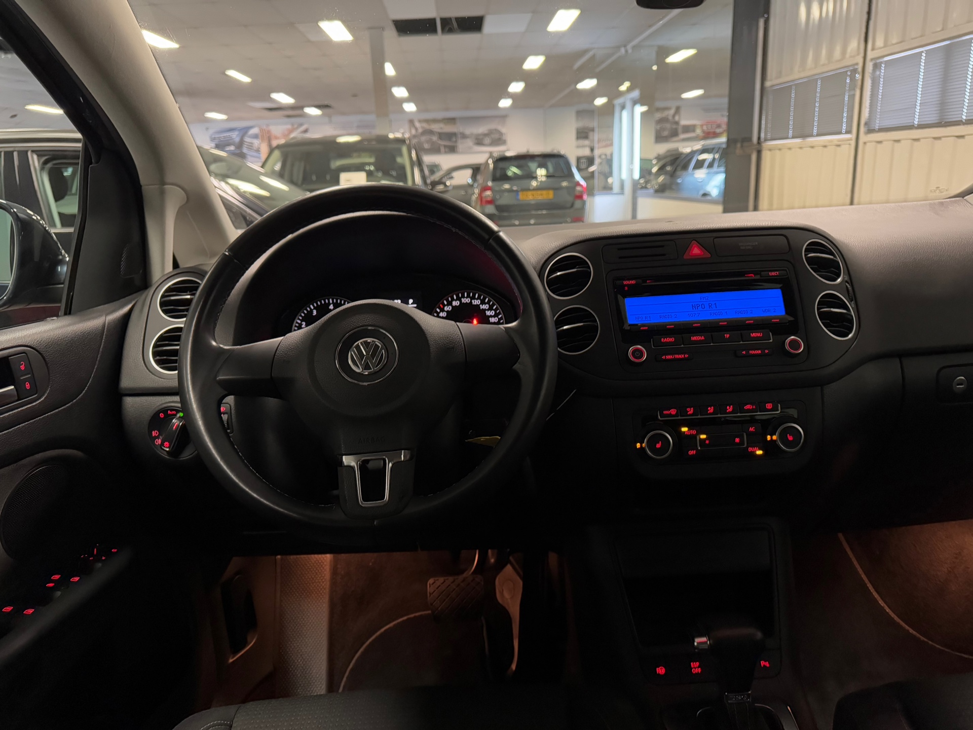 https://www.autokooy.nl//xml/images/44463907-21.JPG