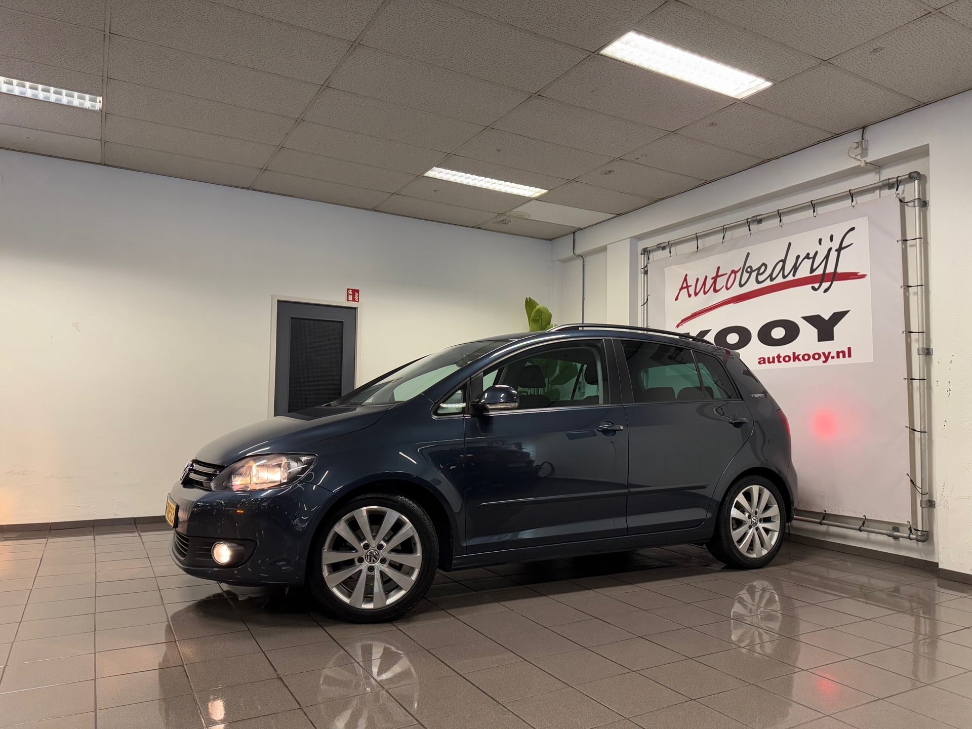 https://www.autokooy.nl//xml/images/44463907-9.JPG