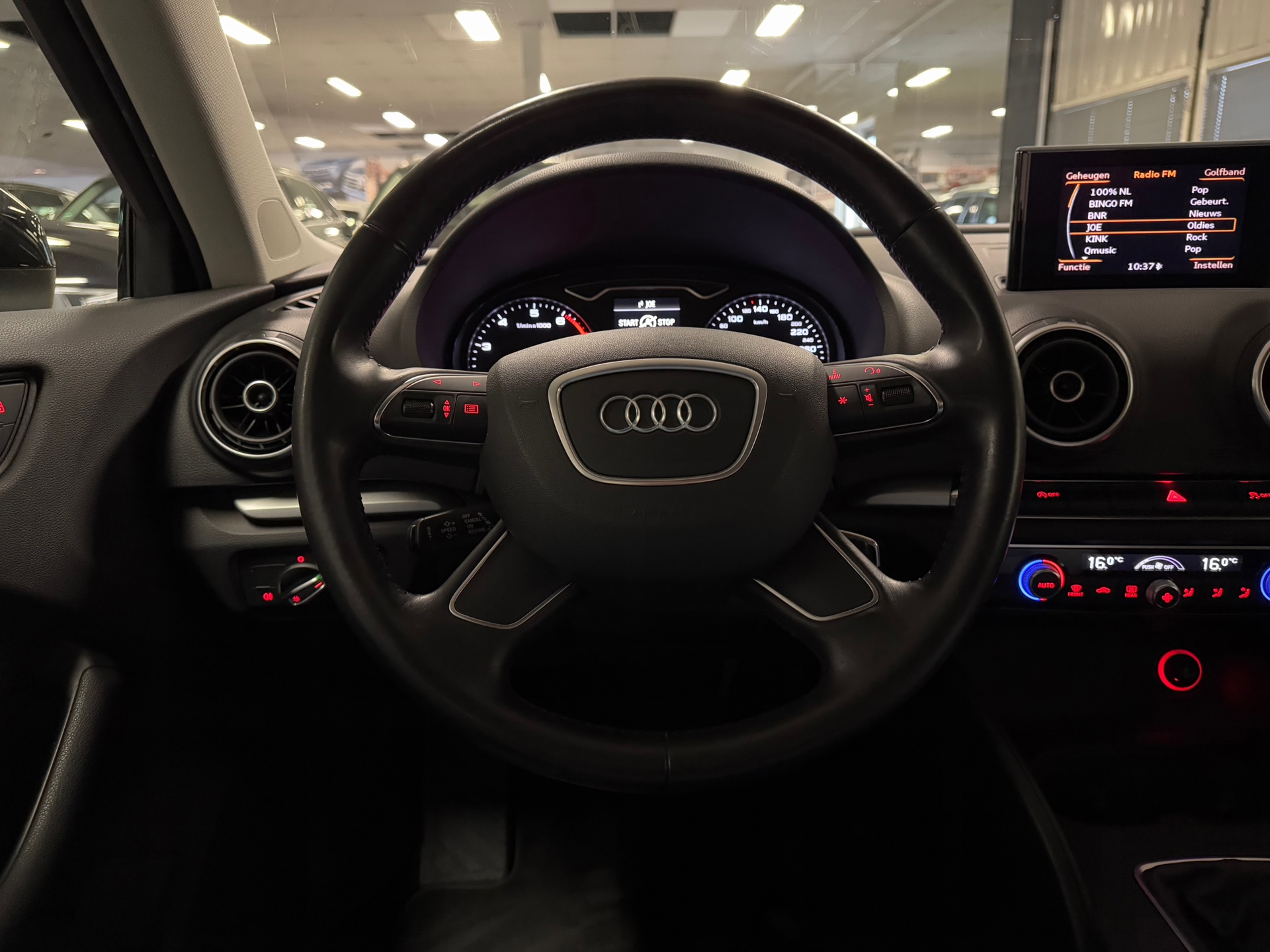https://www.autokooy.nl//xml/images/44463921-13.JPG