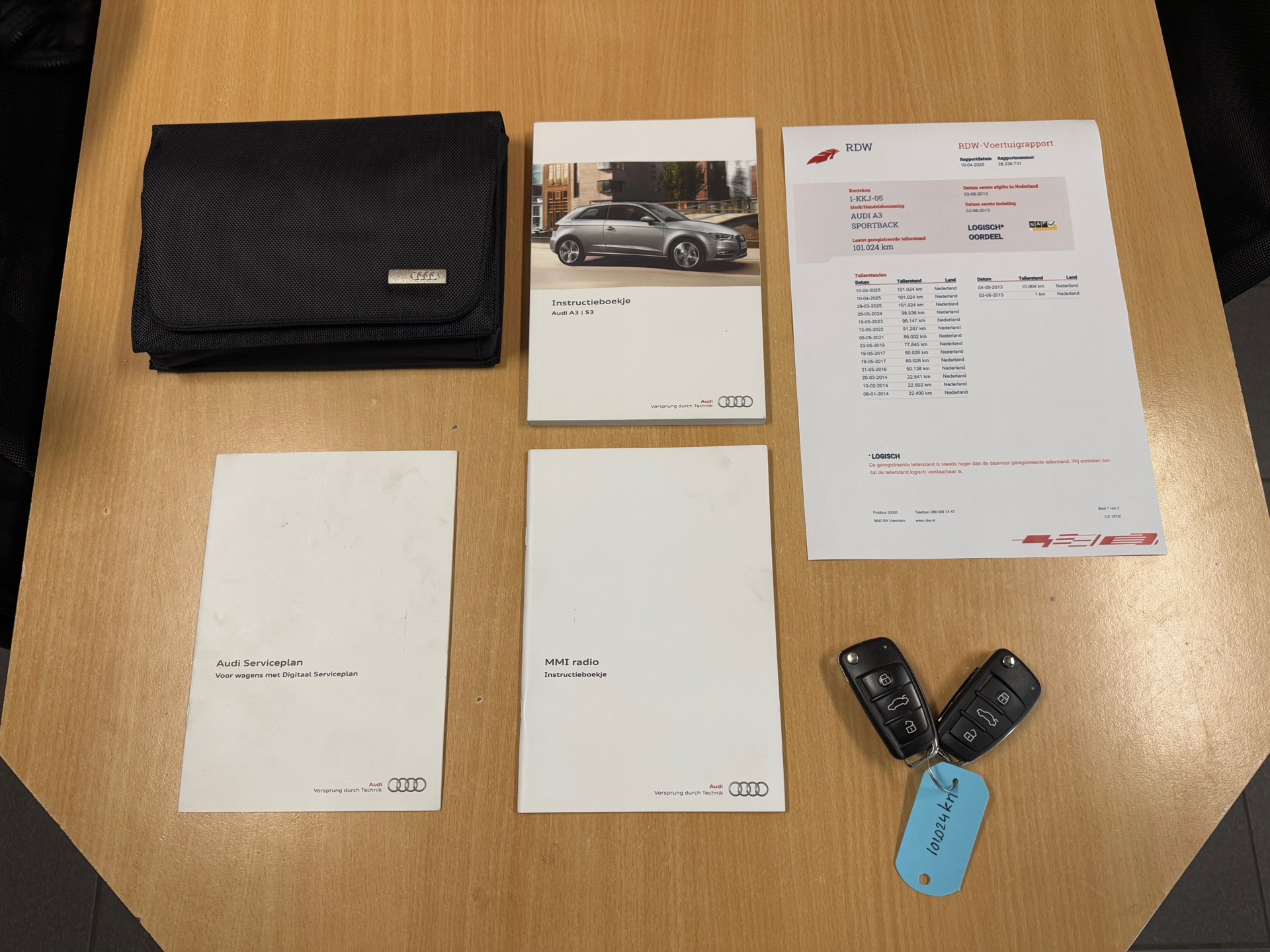 https://www.autokooy.nl//xml/images/44463921-24.JPG