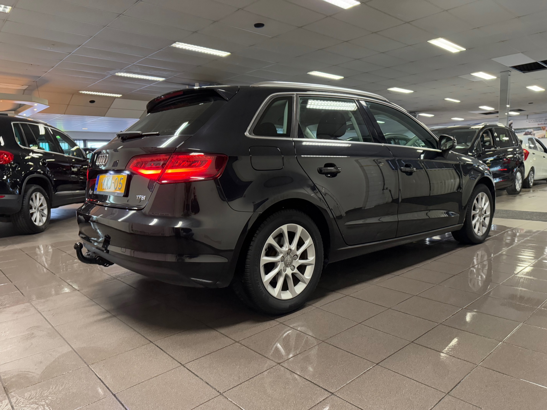 https://www.autokooy.nl//xml/images/44463921-6.JPG