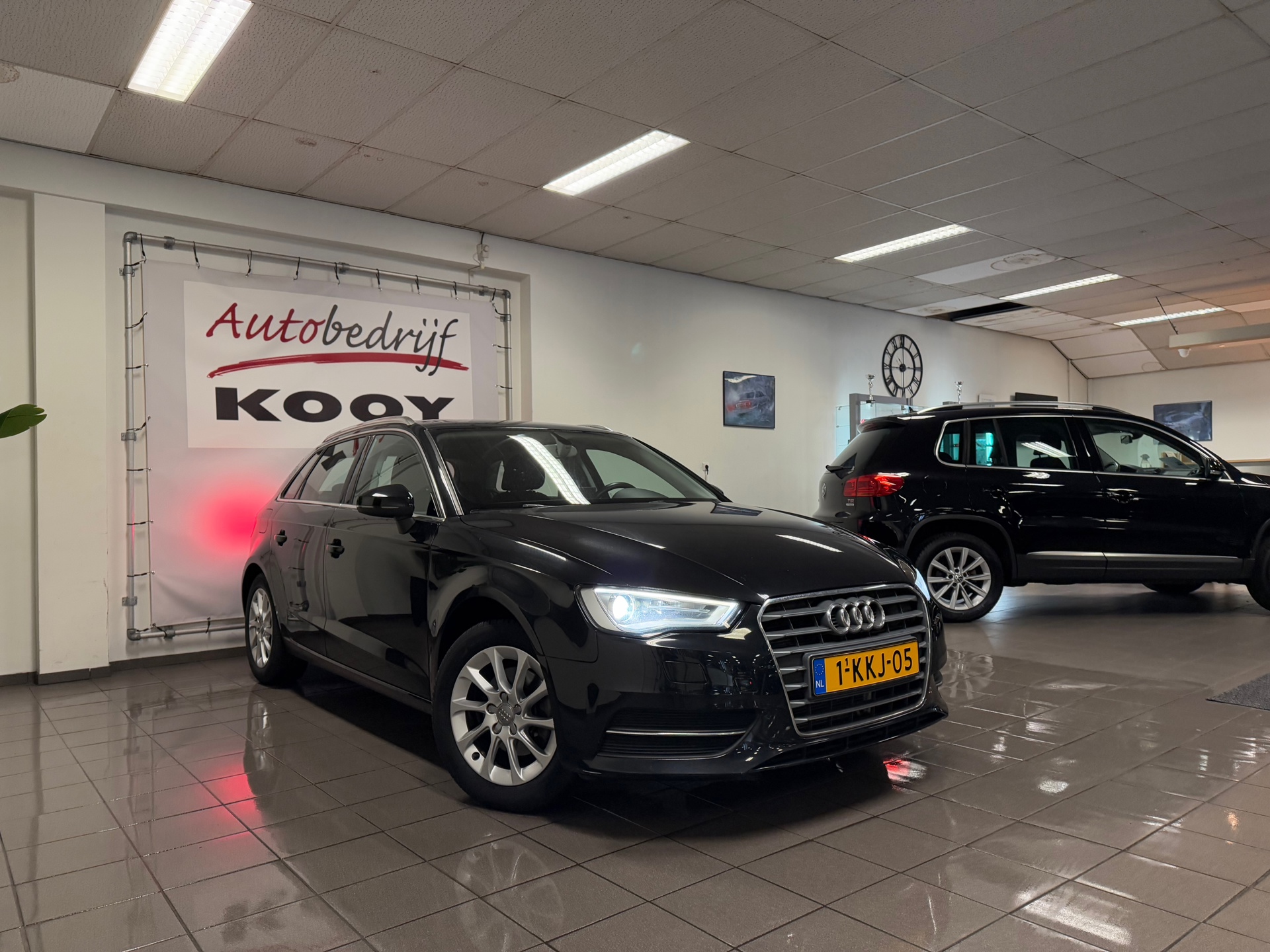 https://www.autokooy.nl//xml/images/44463921-7.JPG