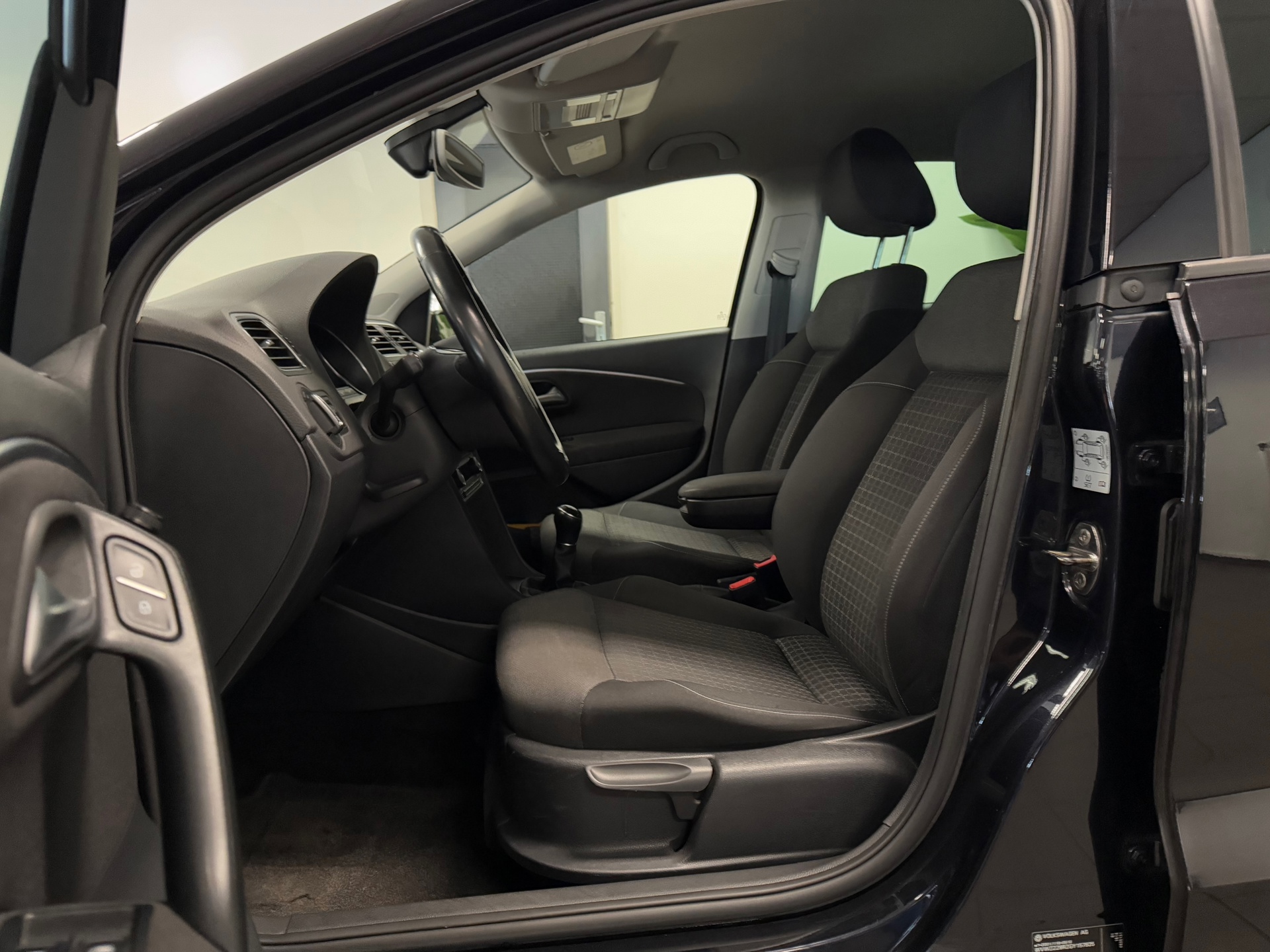 https://www.autokooy.nl//xml/images/44518352-11.JPG