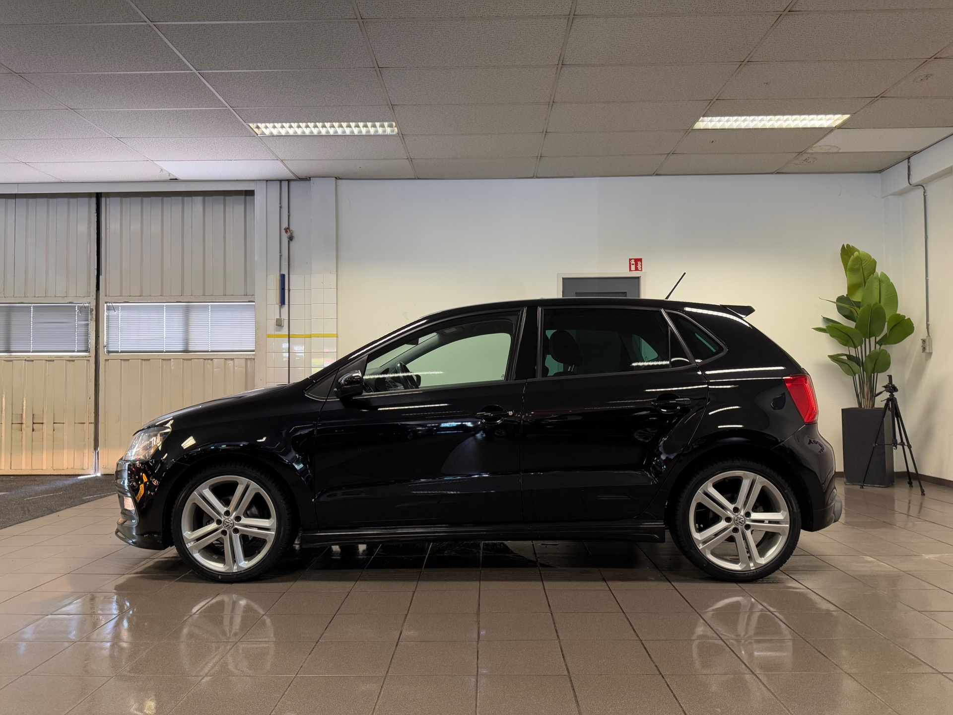 https://www.autokooy.nl//xml/images/44518352-2.JPG
