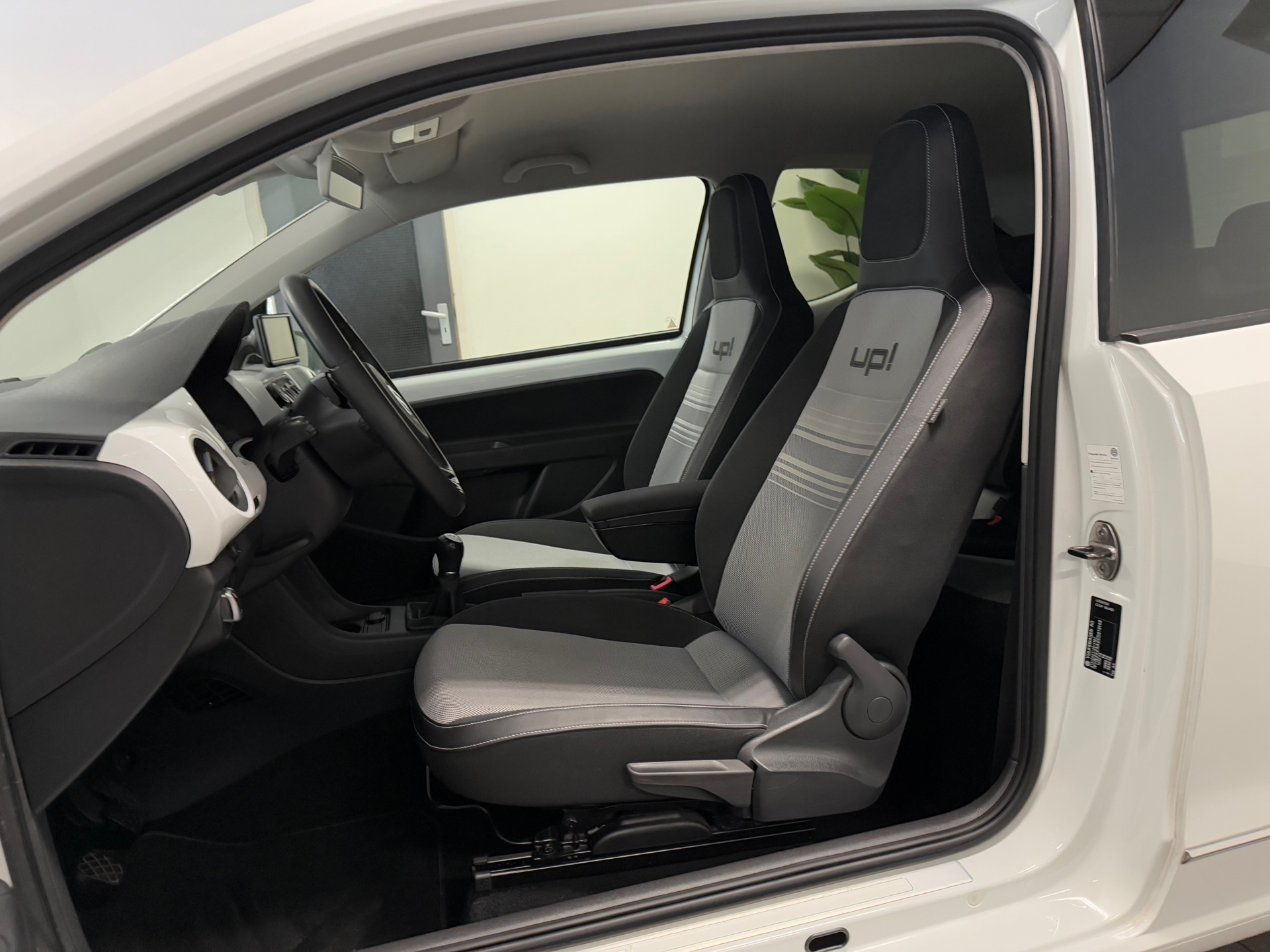 https://www.autokooy.nl//xml/images/44584817-11.JPG