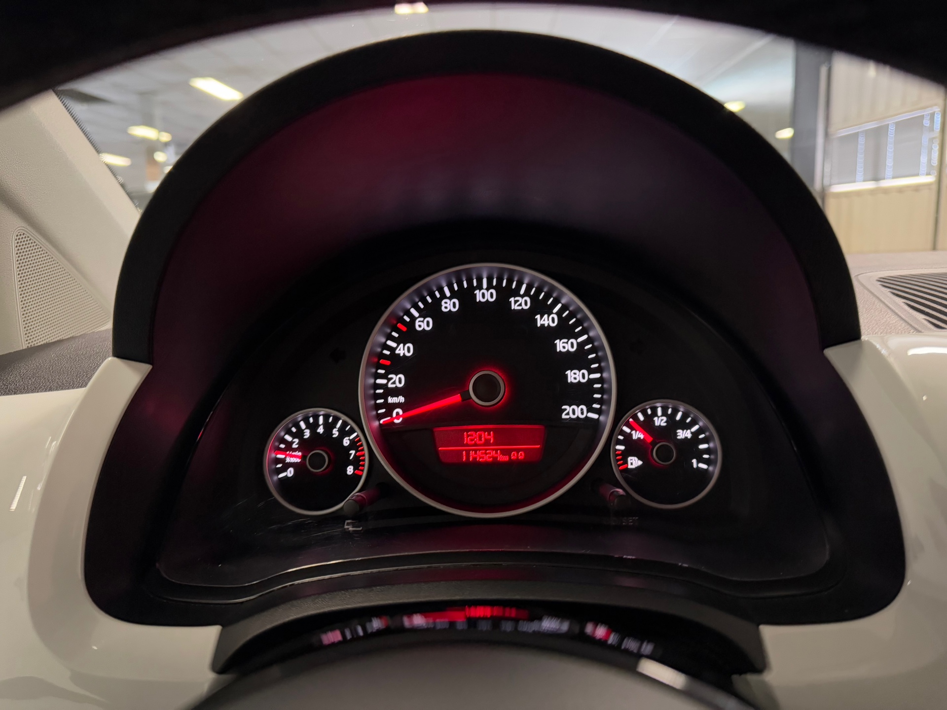 https://www.autokooy.nl//xml/images/44584817-14.JPG