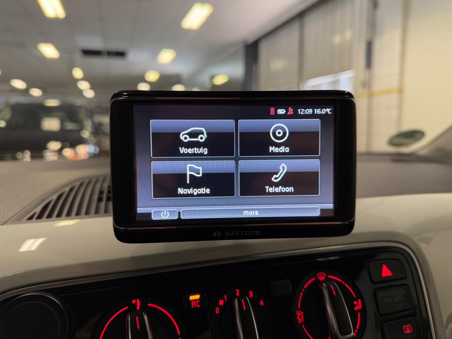 https://www.autokooy.nl//xml/images/44584817-17.JPG