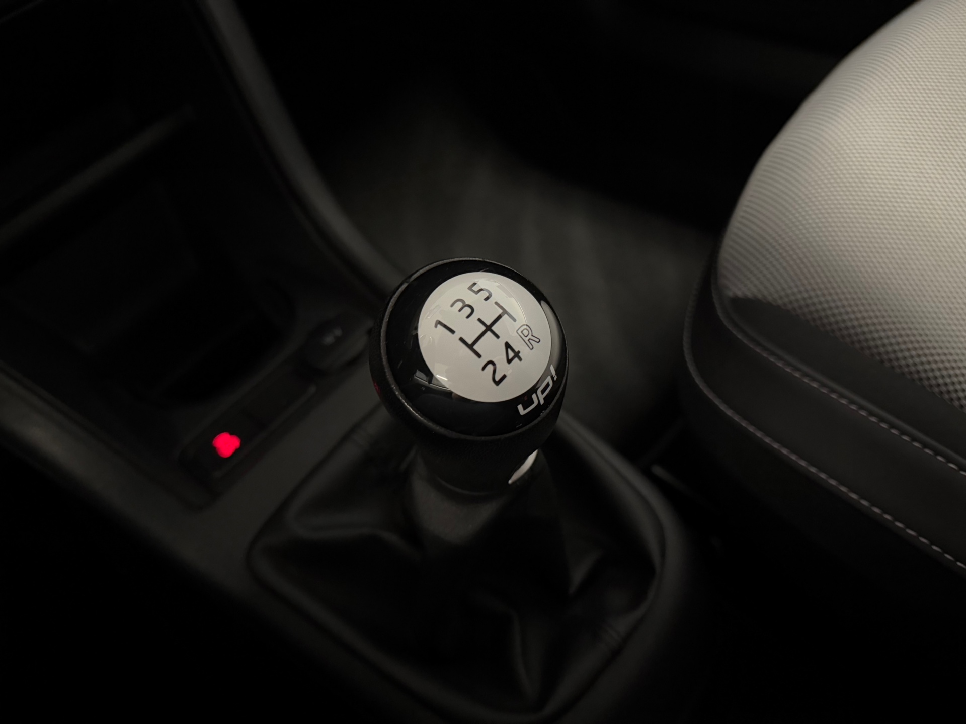 https://www.autokooy.nl//xml/images/44584817-21.JPG