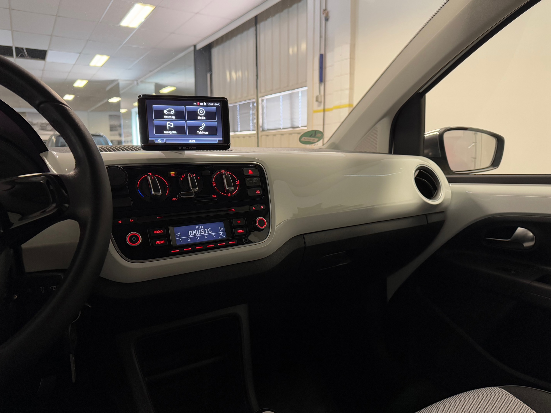 https://www.autokooy.nl//xml/images/44584817-22.JPG