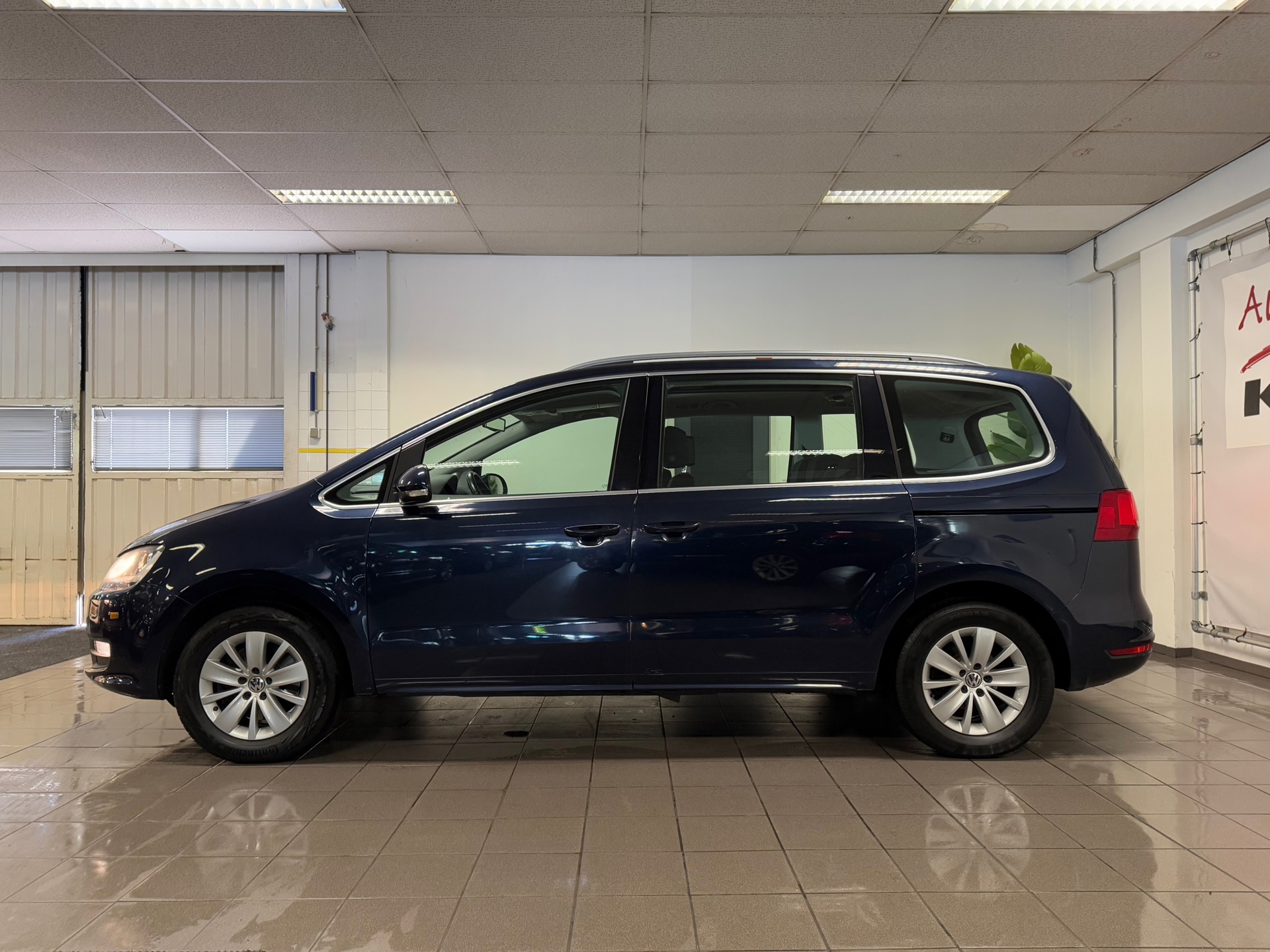 https://www.autokooy.nl//xml/images/44637145-2.JPG