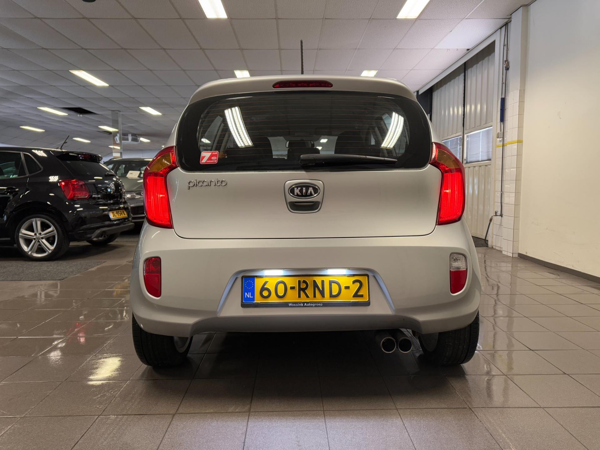 https://www.autokooy.nl//xml/images/44637235-4.JPG
