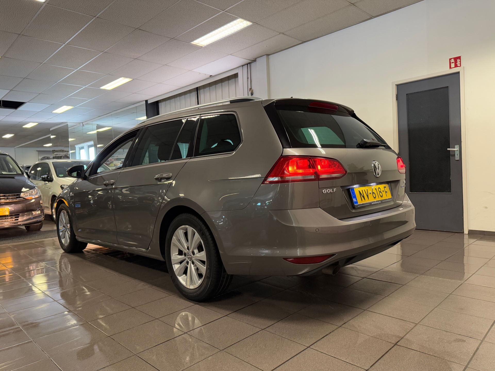 https://www.autokooy.nl//xml/images/44660234-3.JPG