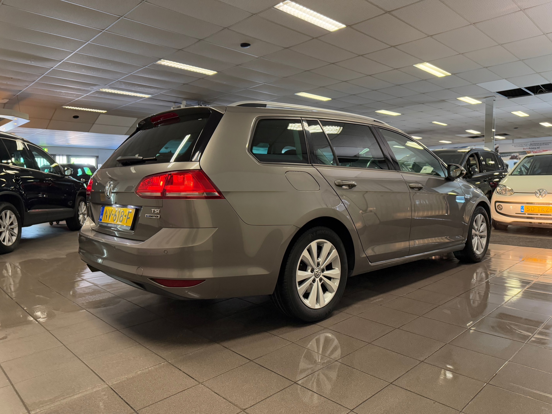 https://www.autokooy.nl//xml/images/44660234-6.JPG