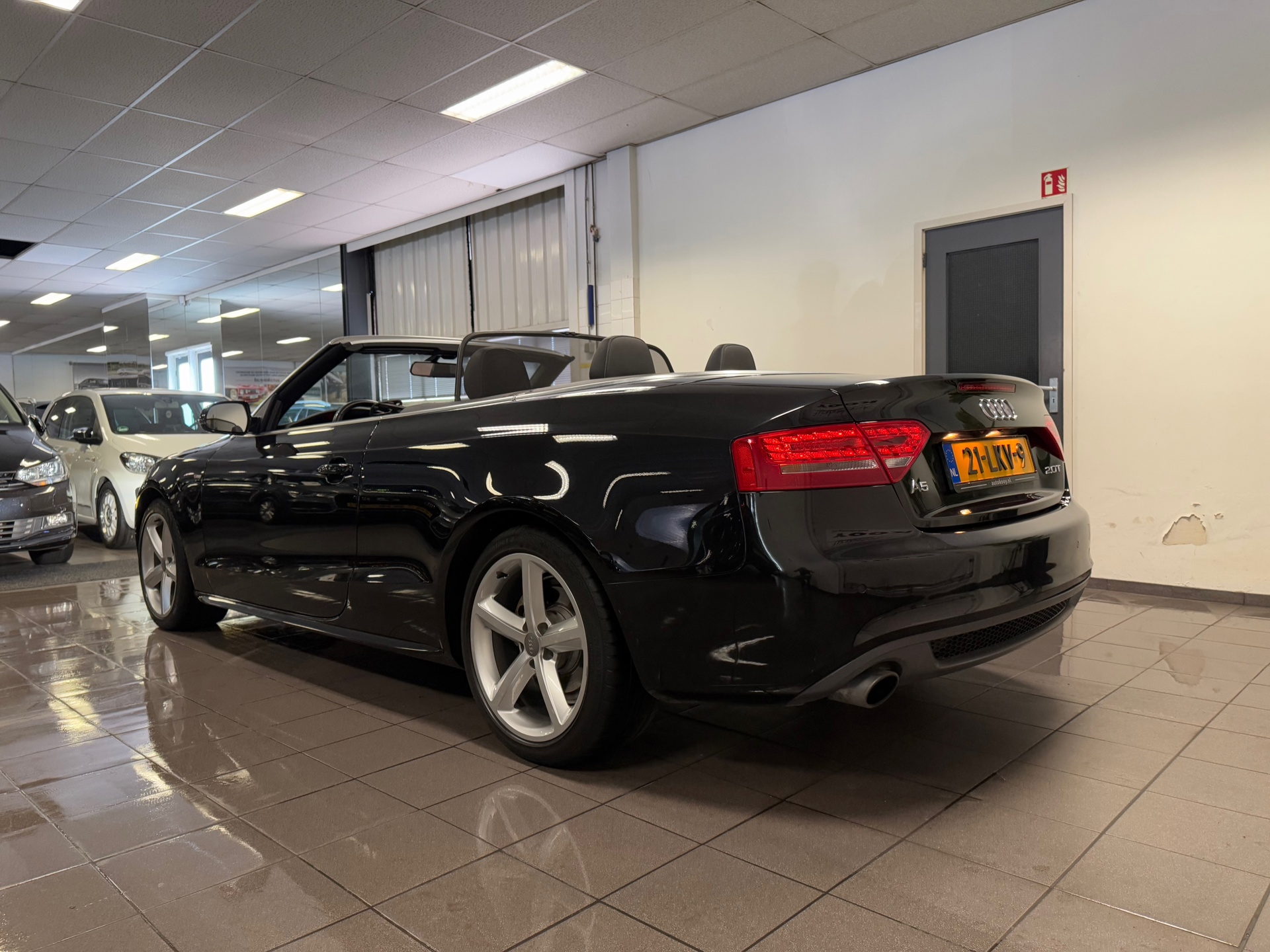 https://www.autokooy.nl//xml/images/44660319-5.JPG