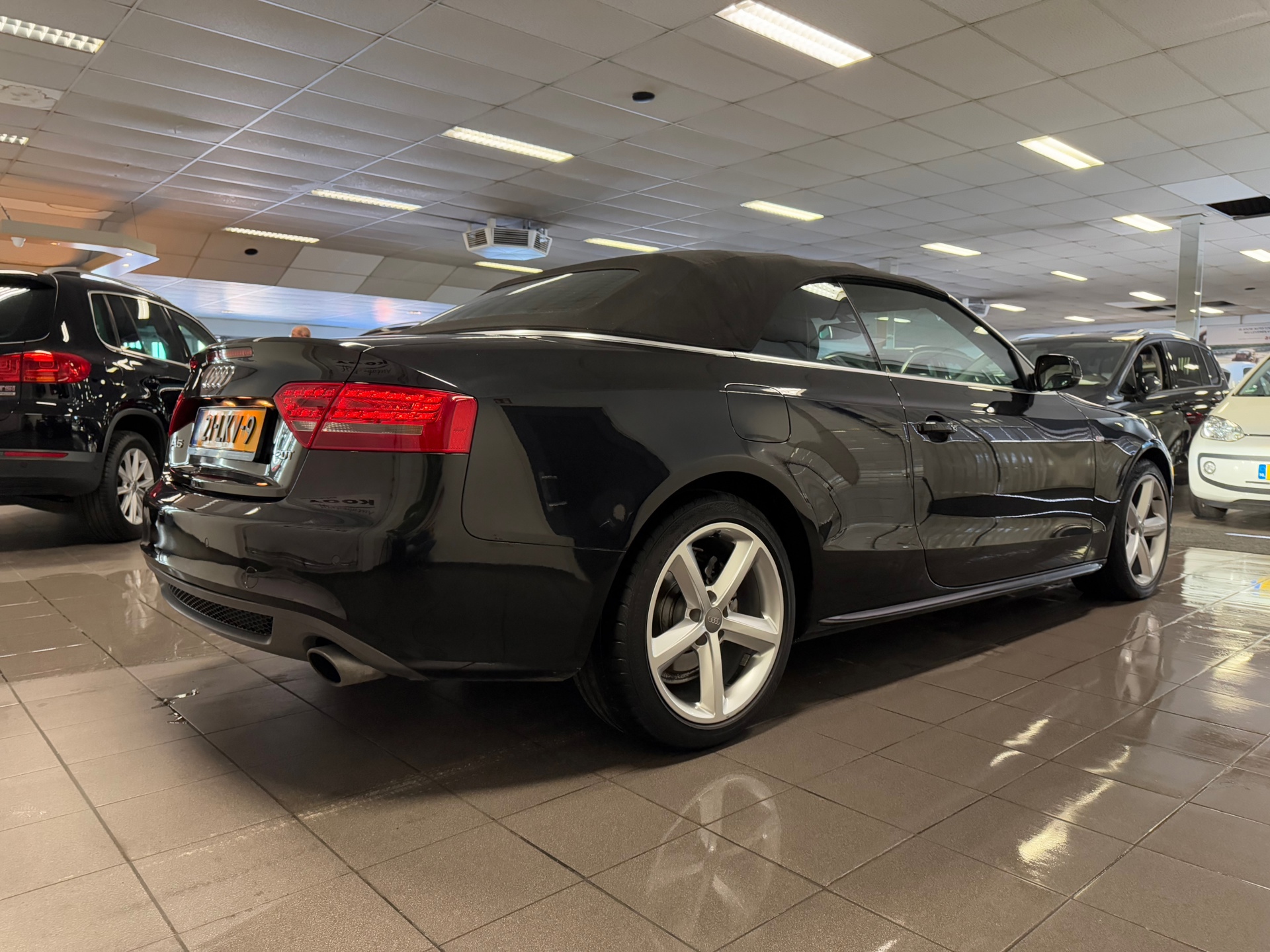 https://www.autokooy.nl//xml/images/44660319-8.JPG