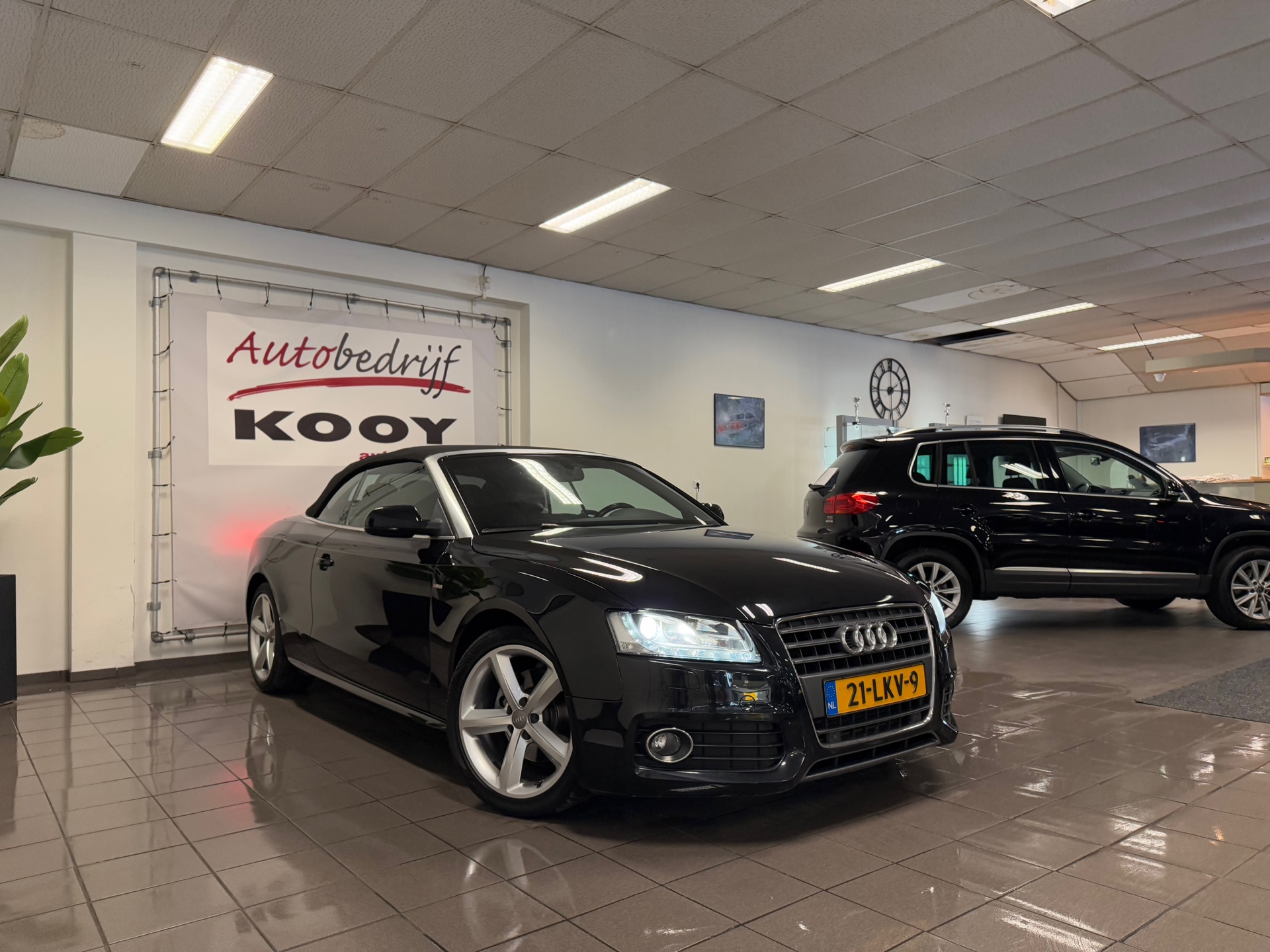 https://www.autokooy.nl//xml/images/44660319-9.JPG