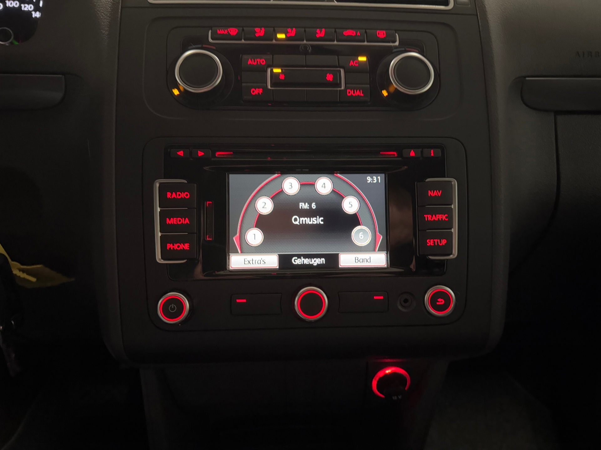 https://www.autokooy.nl//xml/images/44660365-18.JPG