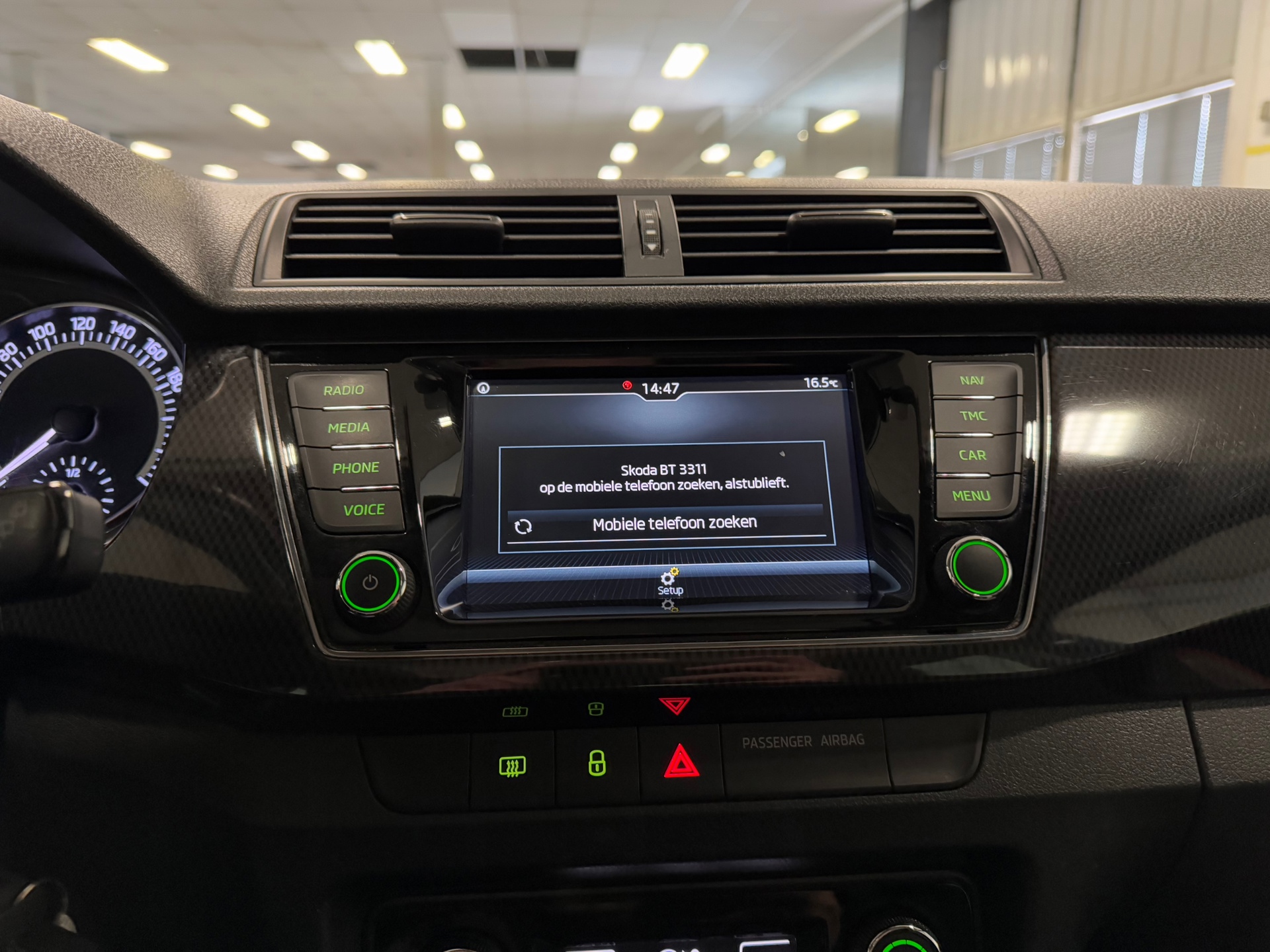 https://www.autokooy.nl//xml/images/44735028-15.JPG