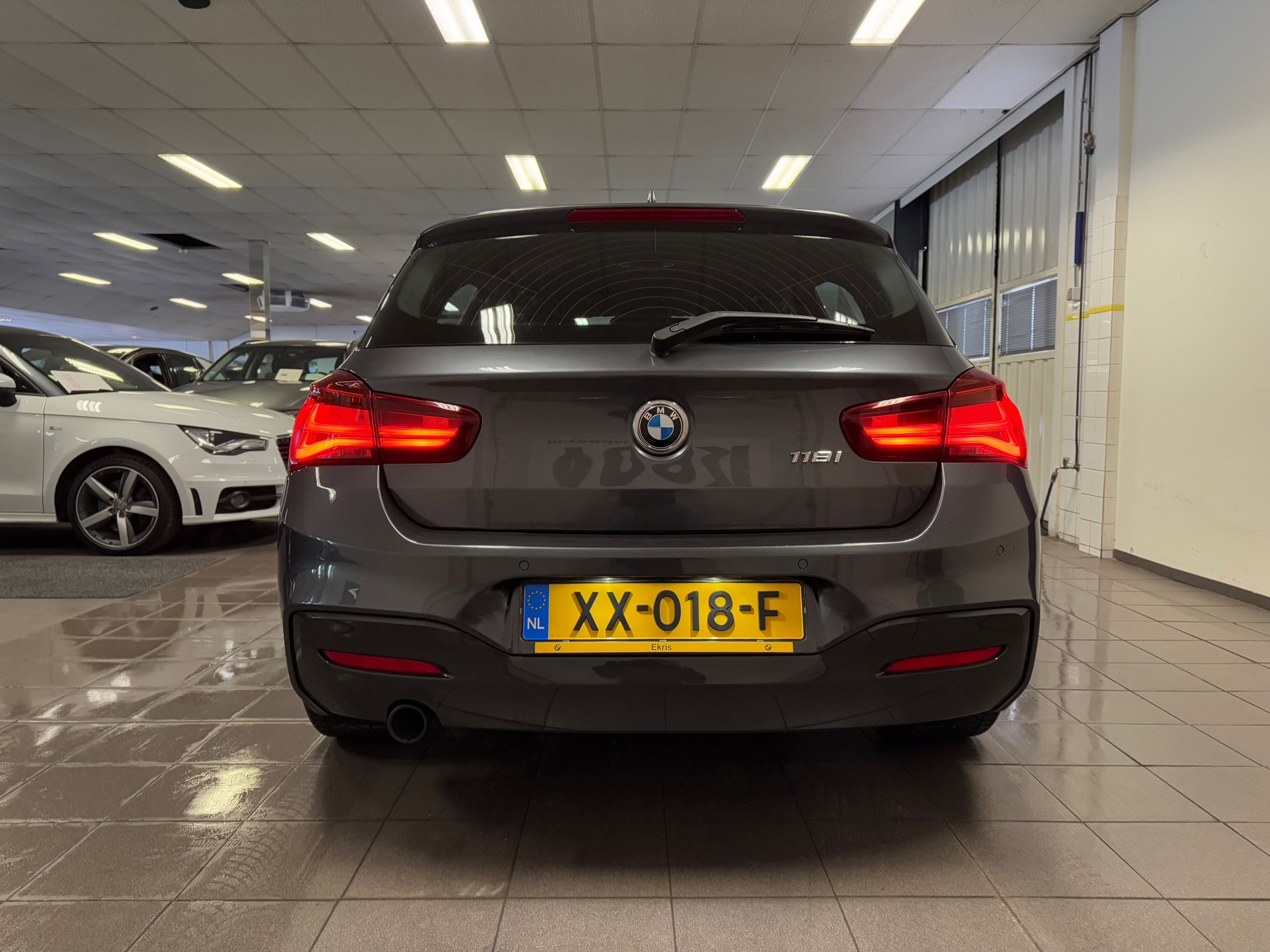 https://www.autokooy.nl//xml/images/44735096-4.JPG