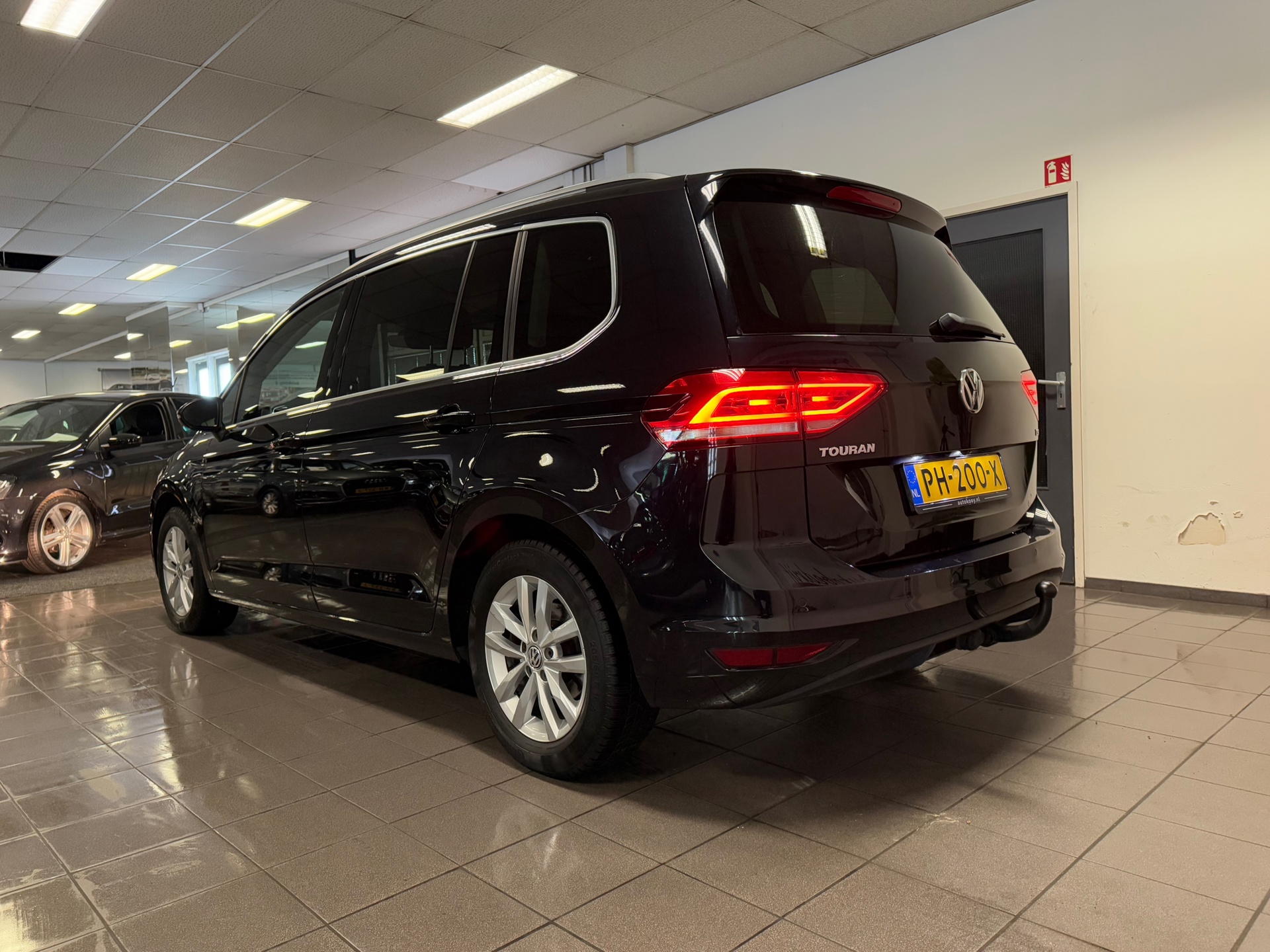 https://www.autokooy.nl//xml/images/44759774-3.JPG