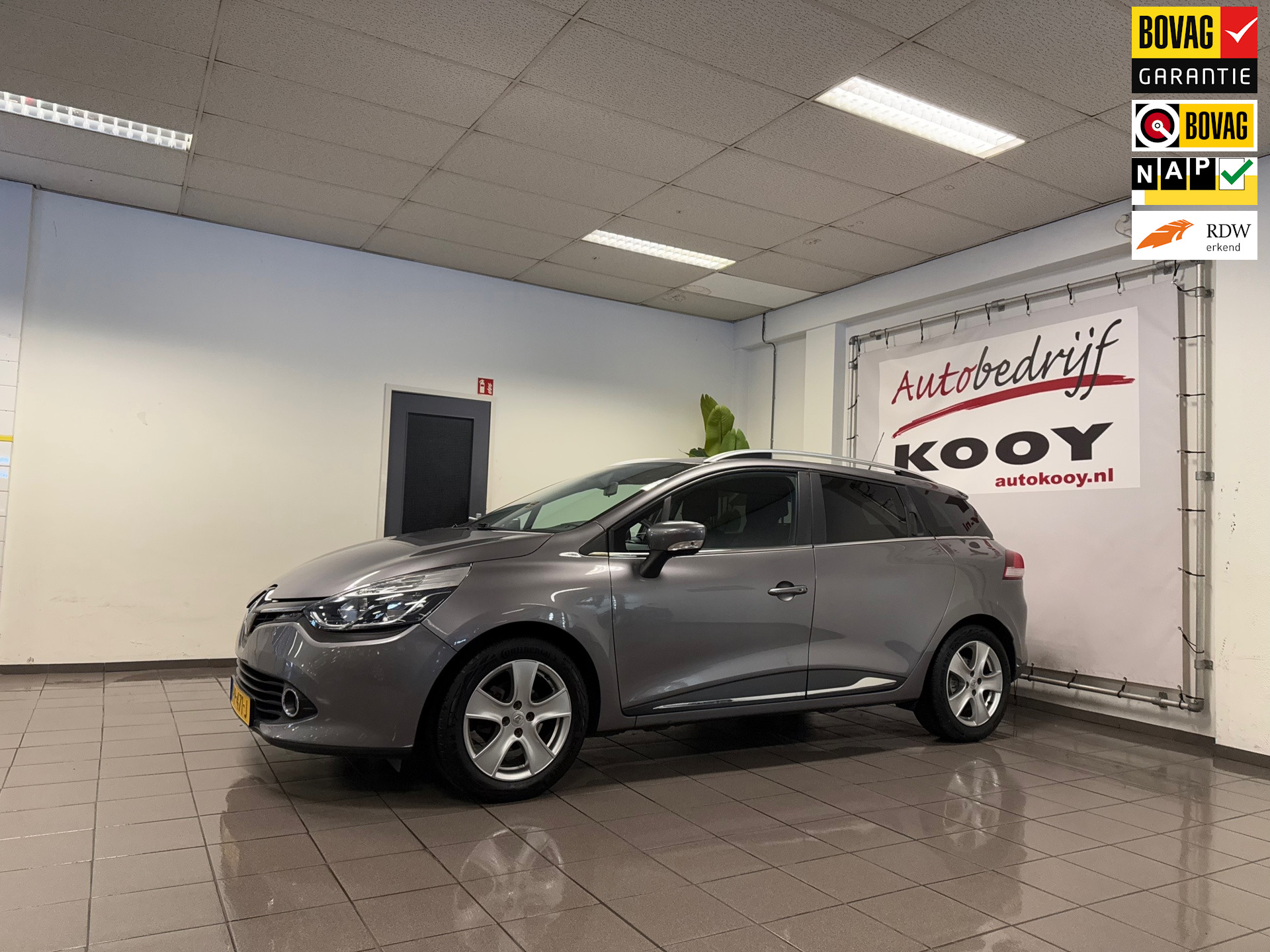 Renault Clio Estate 0.9 TCe Dynamique * 1e Eig / Navigatie / Camera / LM Velgen / Cruise control *
